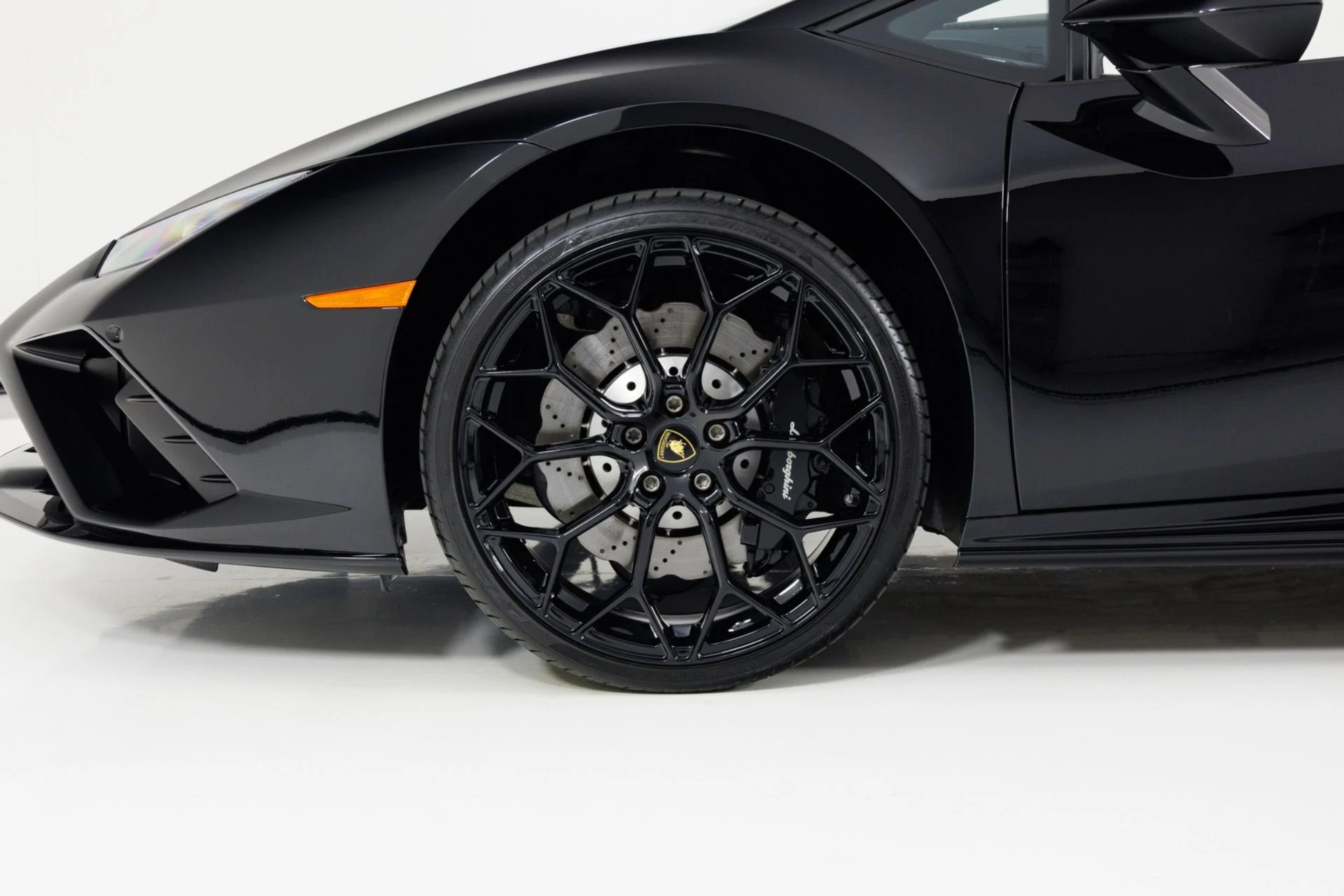 mph011_4029636938_Used_2021_Lamborghini_Huracan_EVO_1784066637_d0b3171726