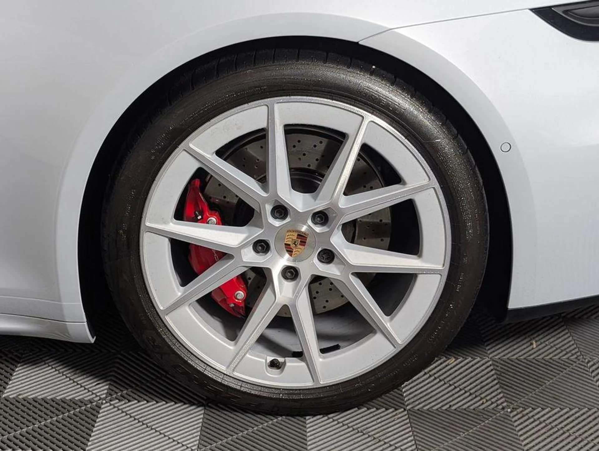 mph011_4032694954_af_UCR_Ulu_Xaql_M_Oba_V_Md_Cuy_AU_Fi_Q_beacfb4871