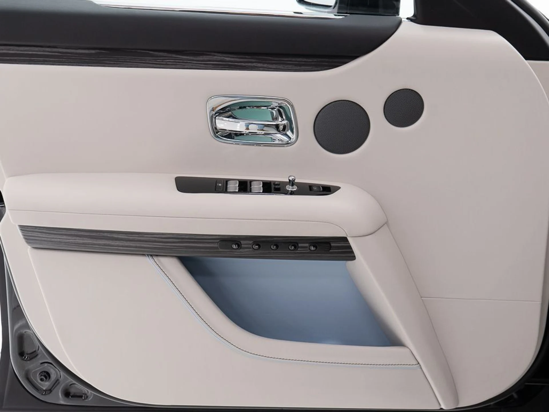 mph011_404053991_f23ec4864b214dff0ddf482ff2cb3421_a4c8a9a71c