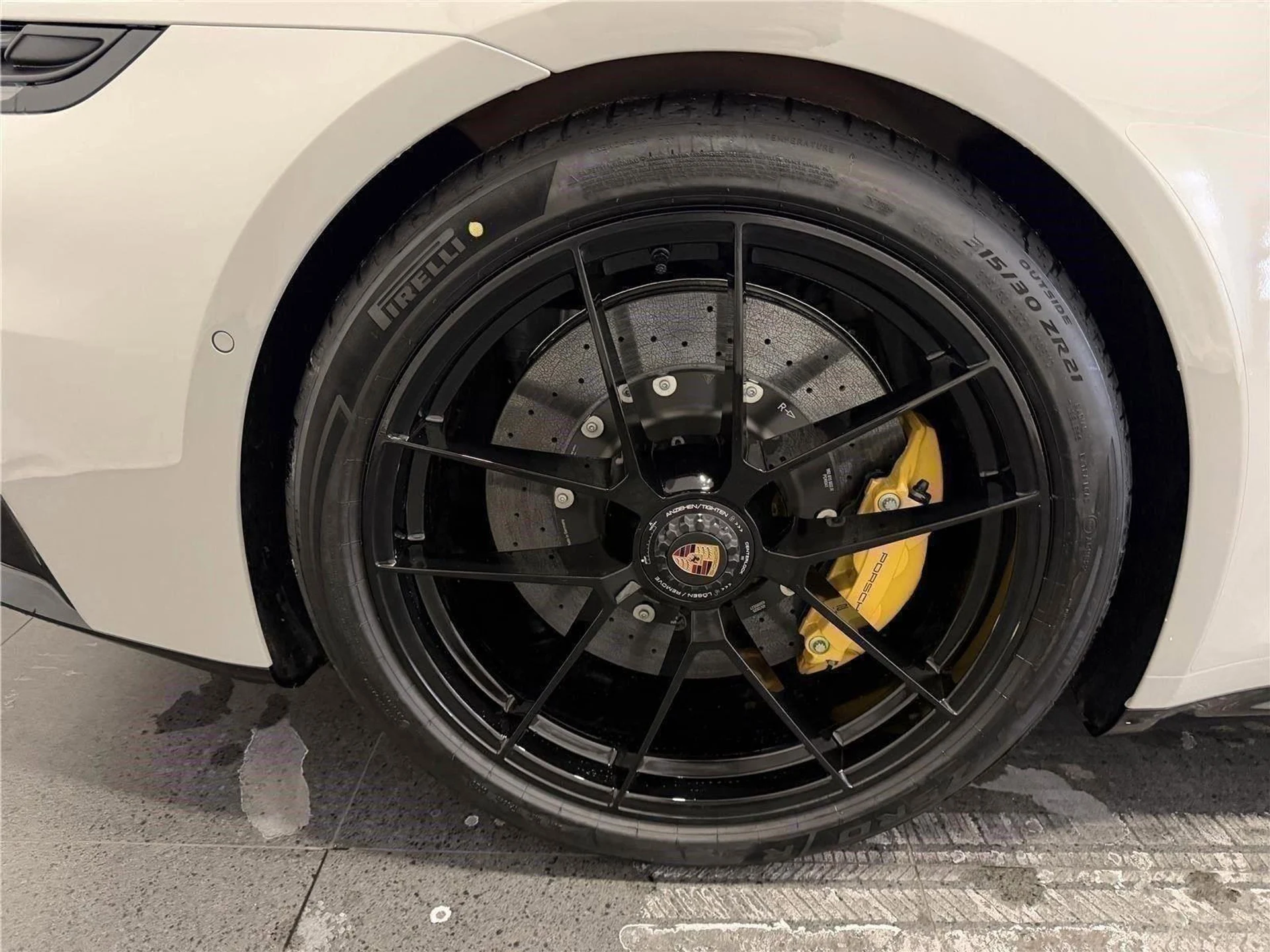 mph011_4041649779_40704d61733c9fe61cb9a79136aa1336x_4f0bba2947