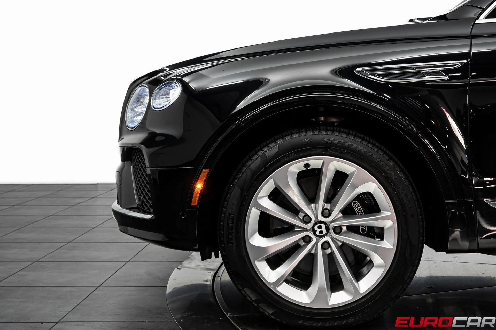 mph011_4042221995_image_12_c5ada34387