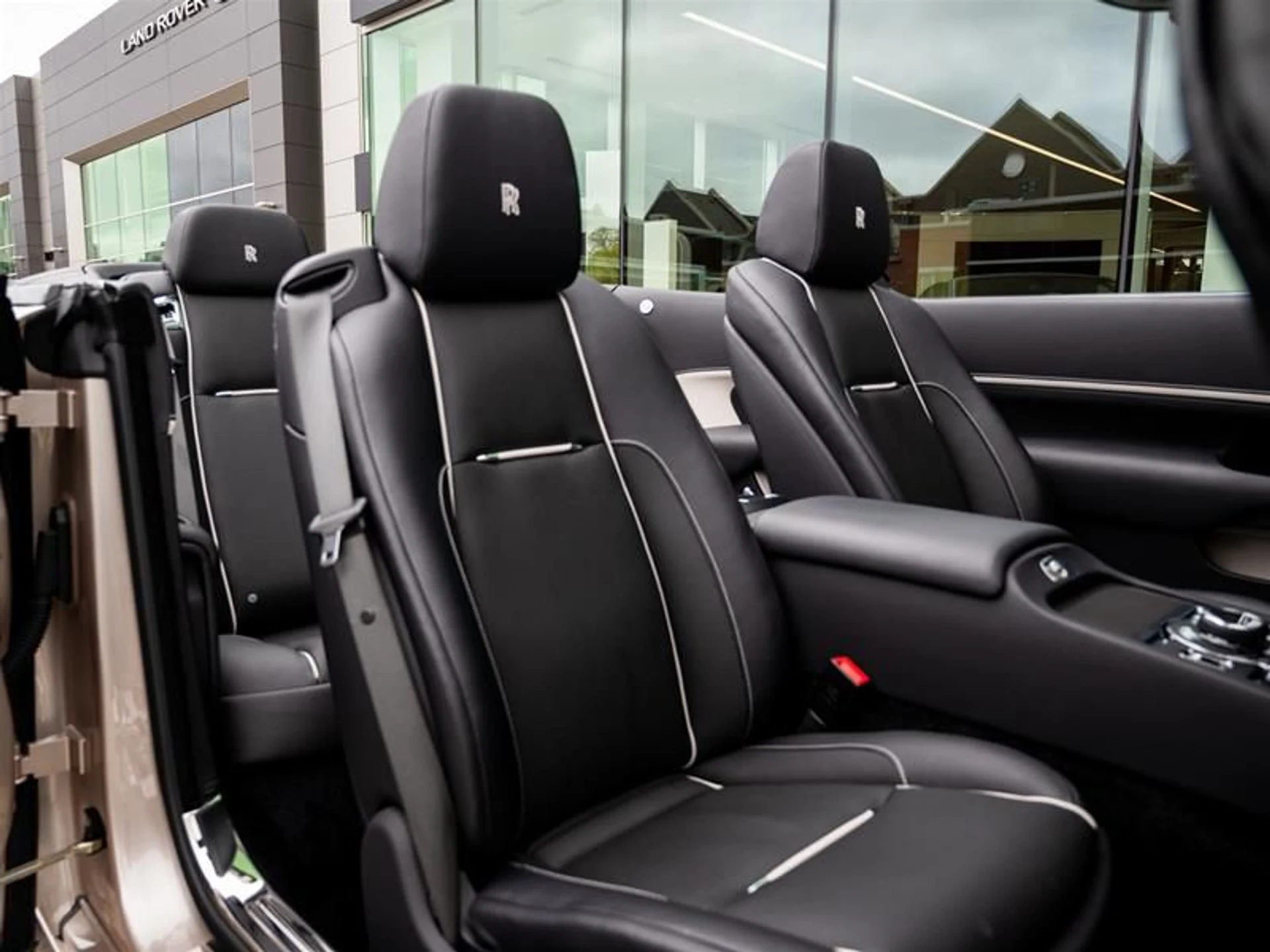 mph011_4046917740_a21nhmep_c829761f7a