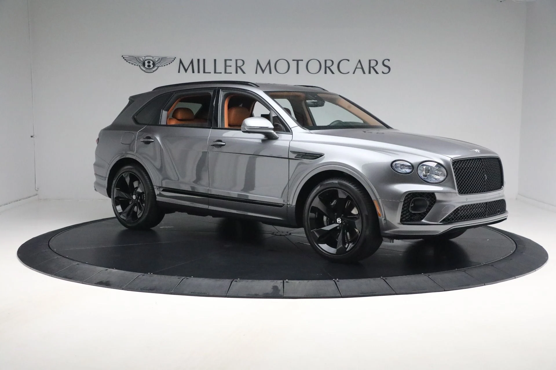 mph011_4048998782_Used_2023_Bentley_Bentayga_Azure_Hybrid_1721850994_c66462d1bc