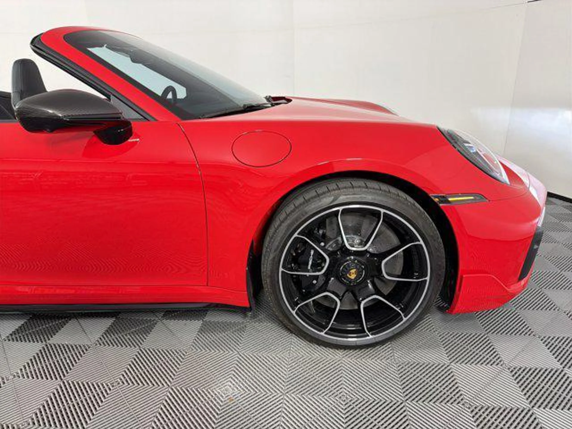 mph011_406559819_T23_QI_xj_vc_Y_Avrv8qpa_Fwh8_EIQ_1eefb03028