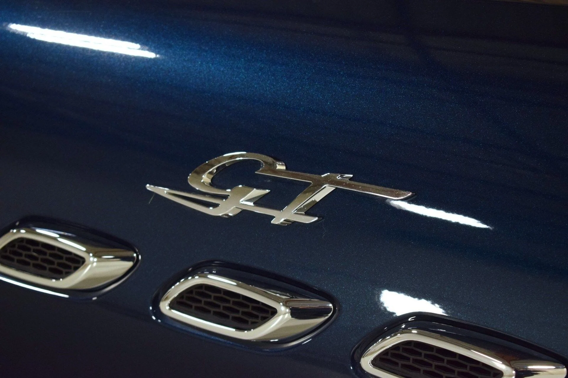 mph011_4067149677_e1b5eed81920fe0409cf3264a25baaa1x_a8a100ed0a