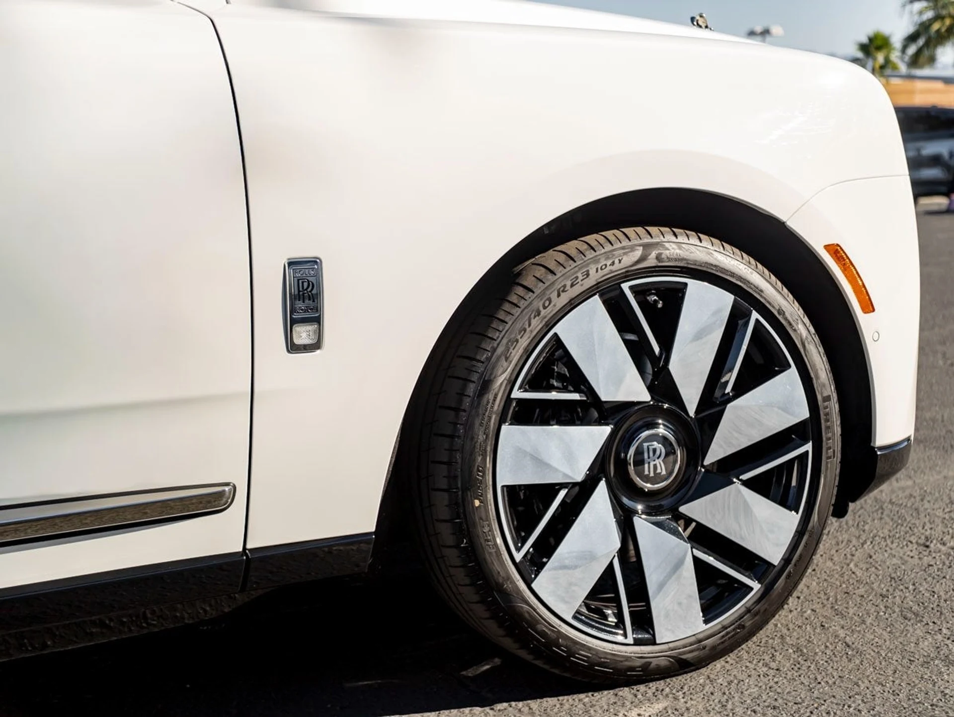 mph011_4069449451_12_a681d293d1