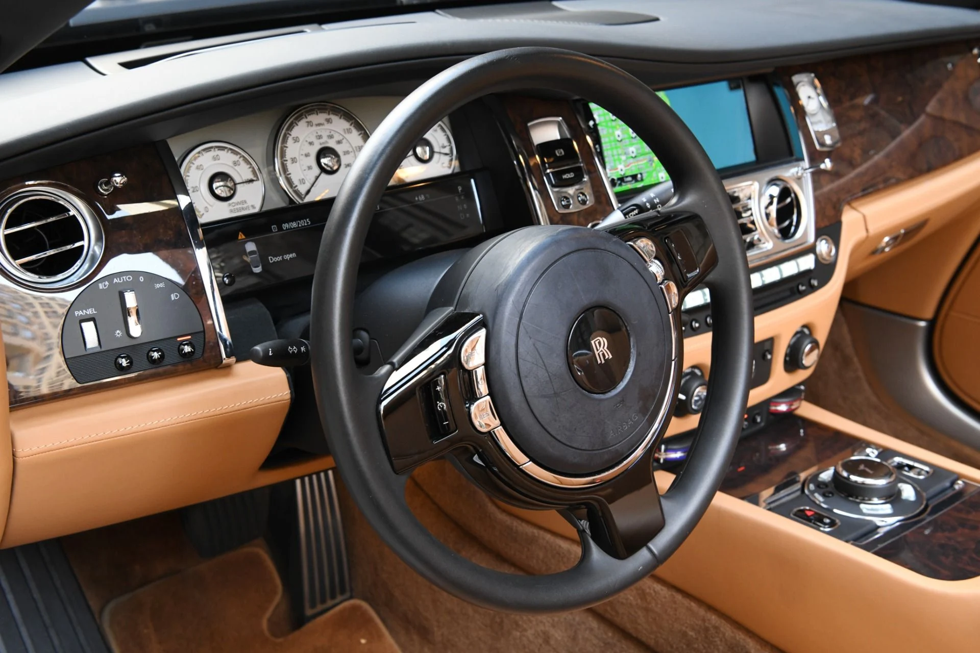 mph011_4069656651_11935_p13_l_06fdb882b2