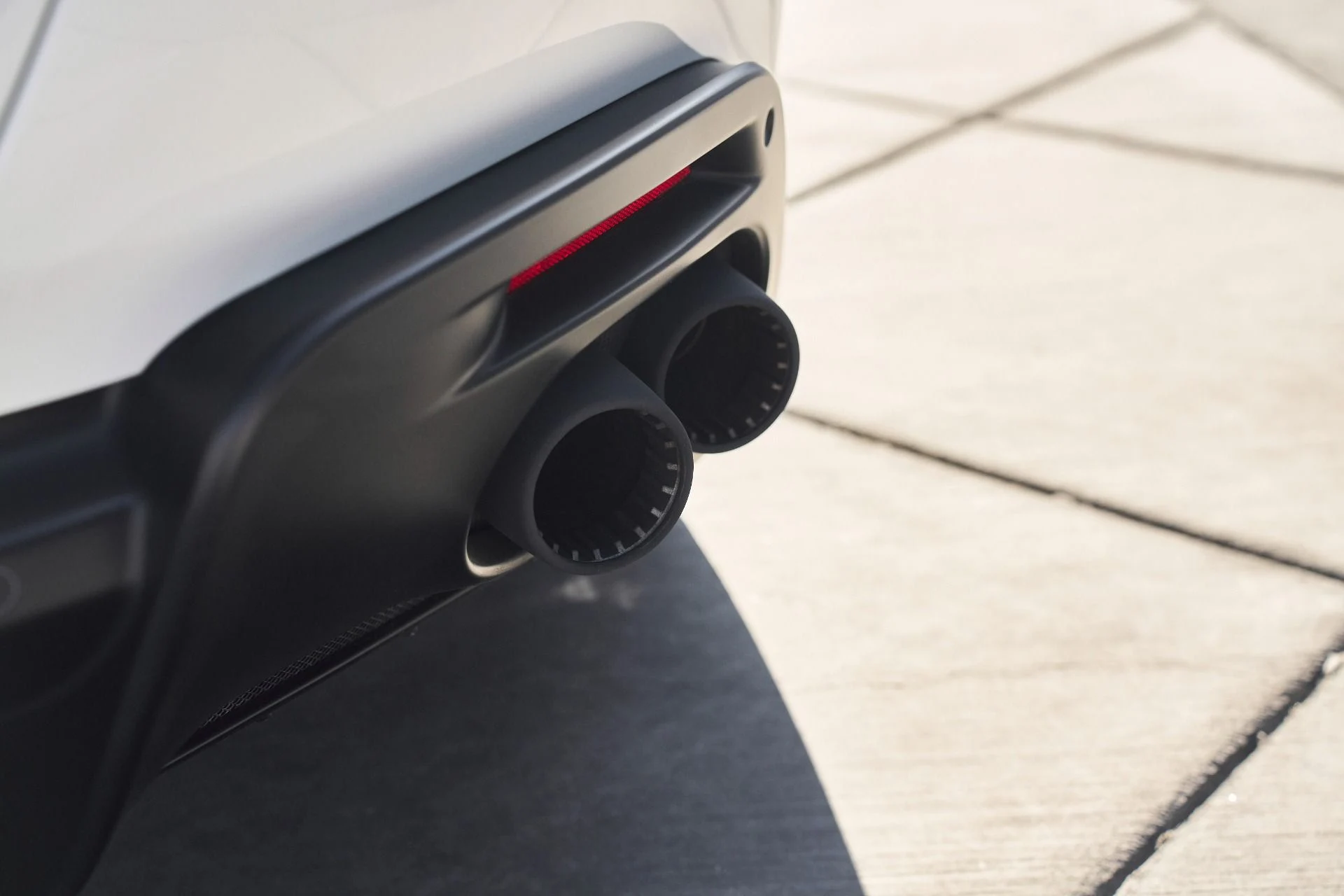 mph011_4069958899_Used_2022_Ferrari_Roma_Base_1764637180_0fdf0b1693