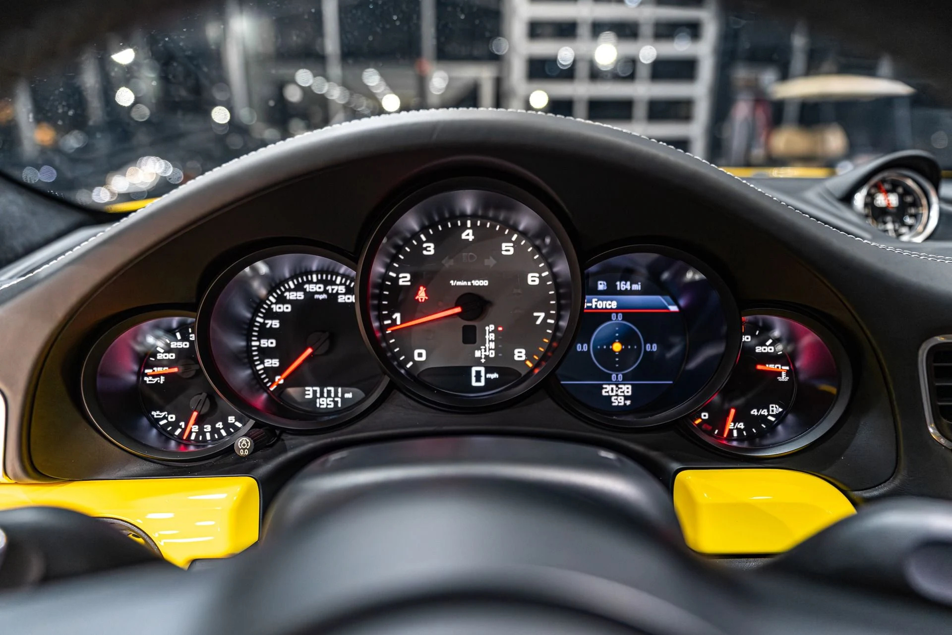 mph011_4075083387_13056_p12_l_5b83304ab5