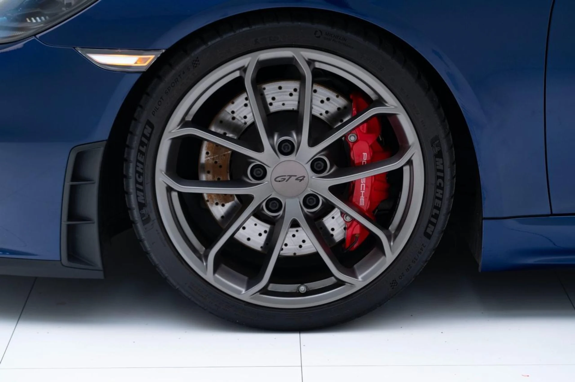 mph011_4093196085_c4564571db9dee9be6578b66577c7834_f000a13333