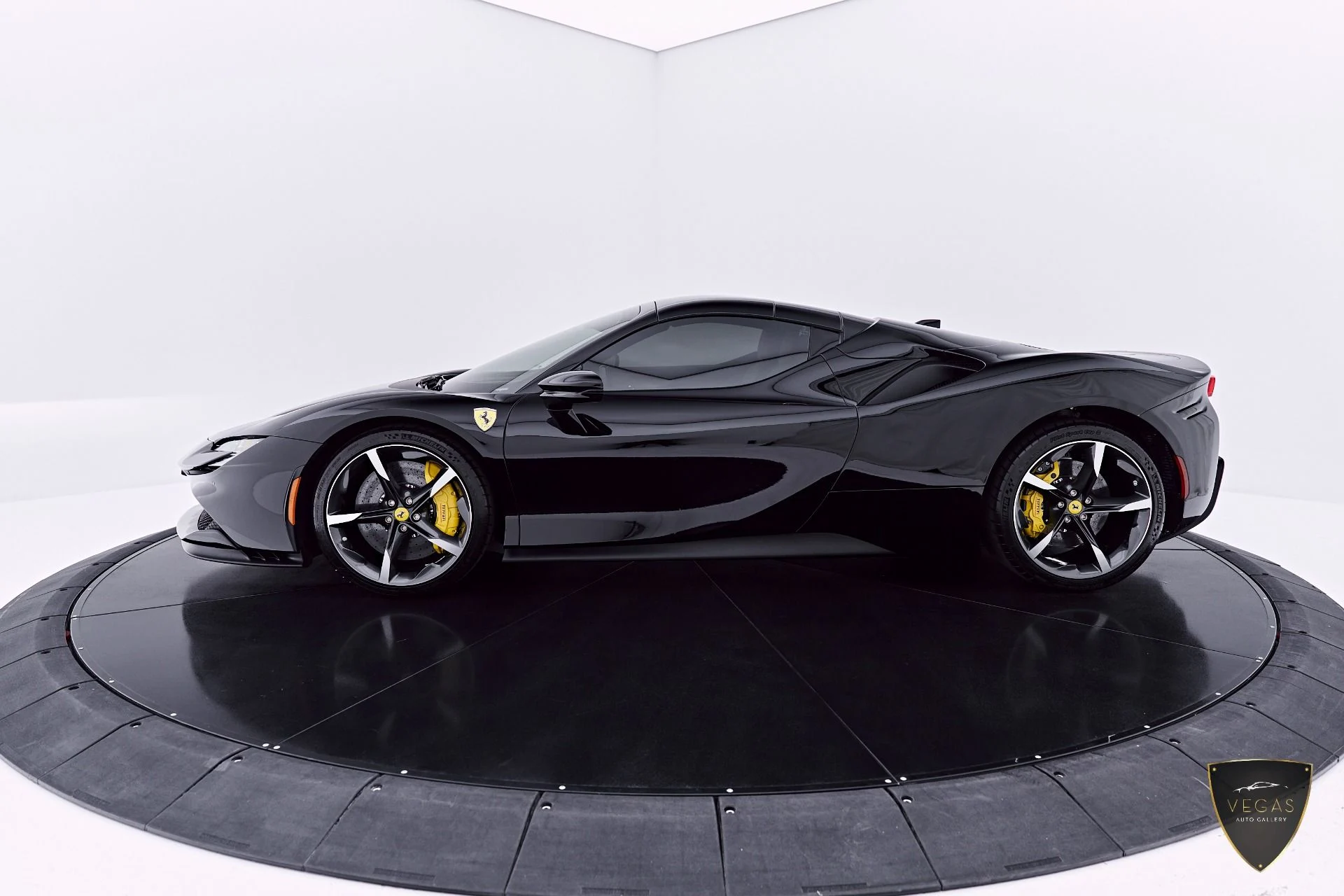 mph011_4102724813_Used_2024_Ferrari_SF_90_Spider_Base_1783038340_f49d84ea1a