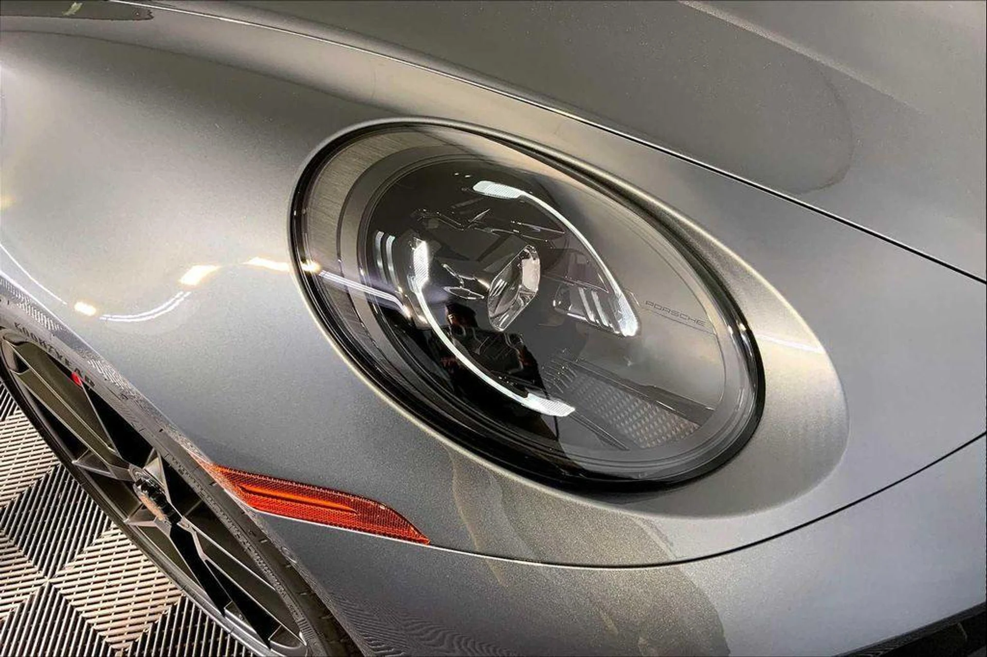 mph011_4106383307_u_Jz_DY_Sa_R_Usi_Nf6_Qmc8_Rkti5m7m_I_daef32375b