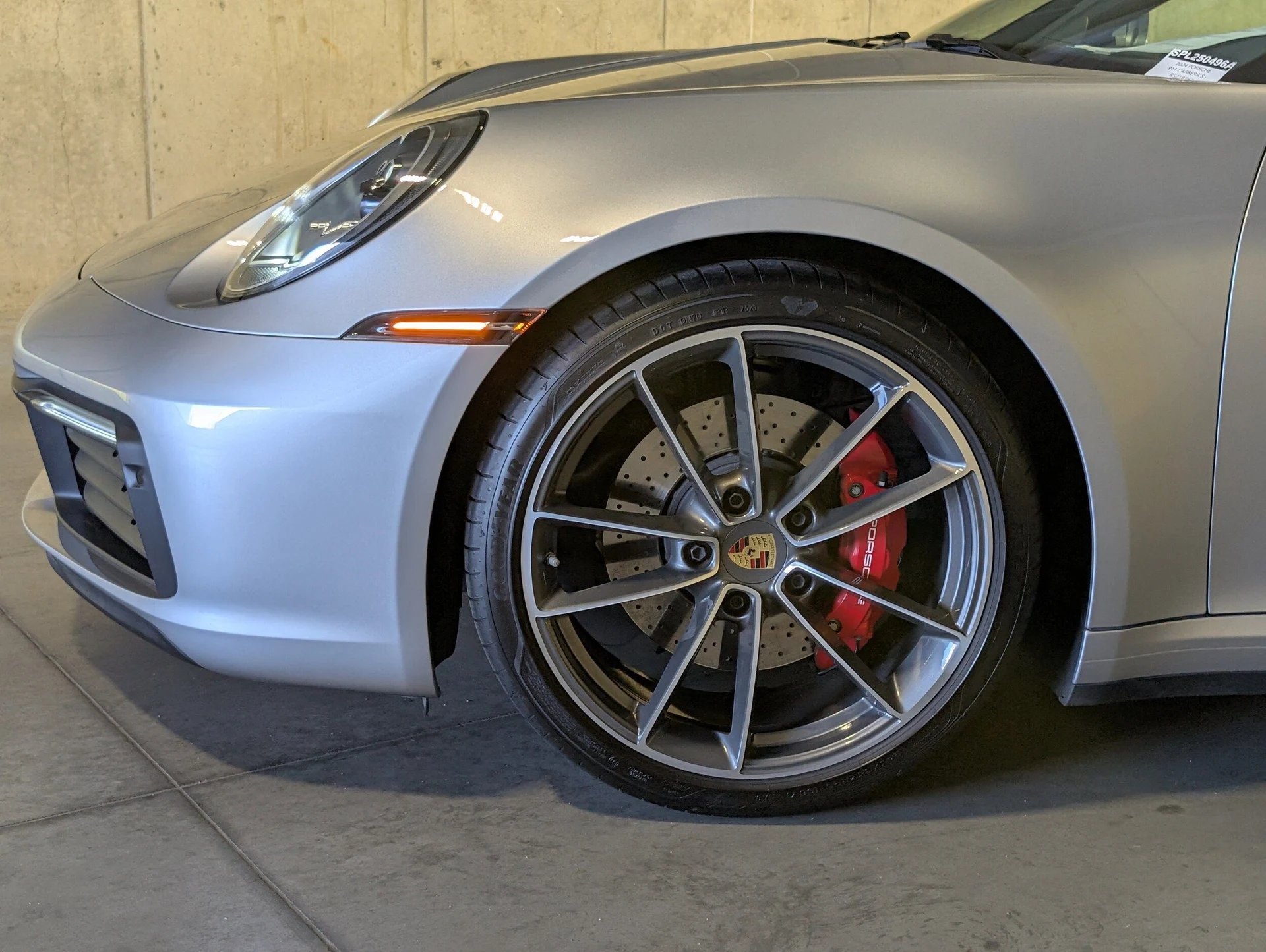 mph011_4111319870_fdd9a80f744963e79bfe4830d2146355x_50e4e30457