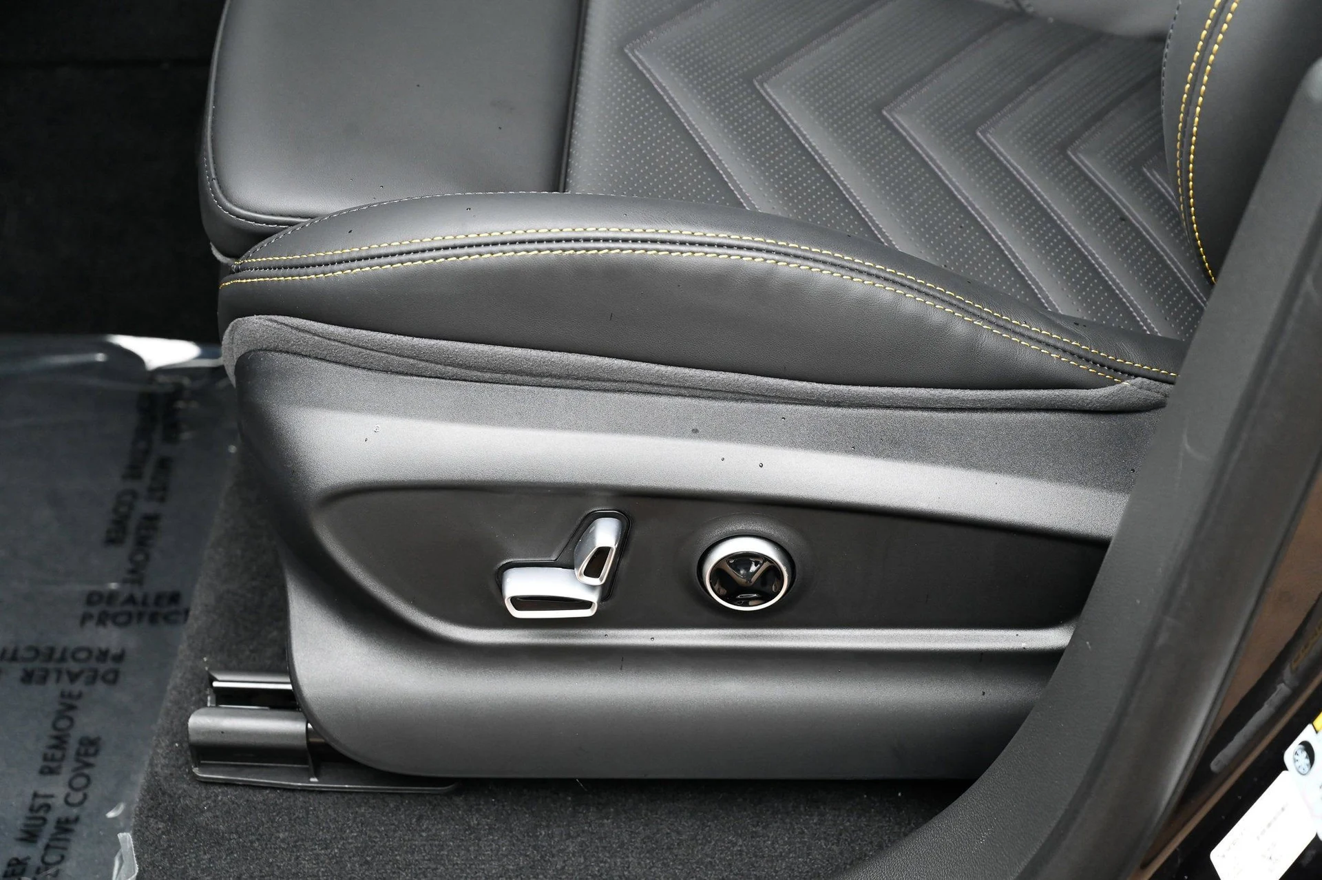 mph011_4112454217_df0036b5f7d5452387835d7998b9434b_405806ed17