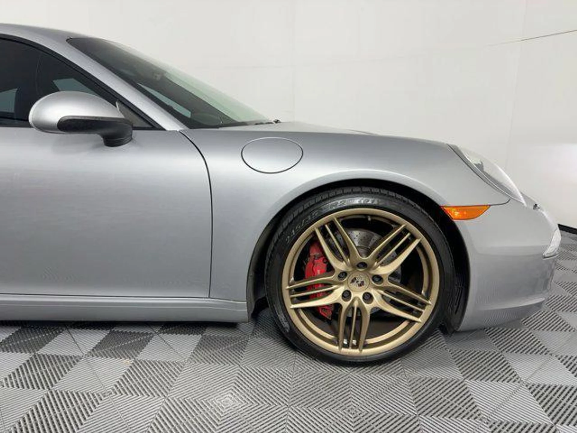 mph011_4113999843_a_Wbn_ZOX_1oiu_Gia7m3_Z_1_Lf8_X_Qrs_f2d267df25