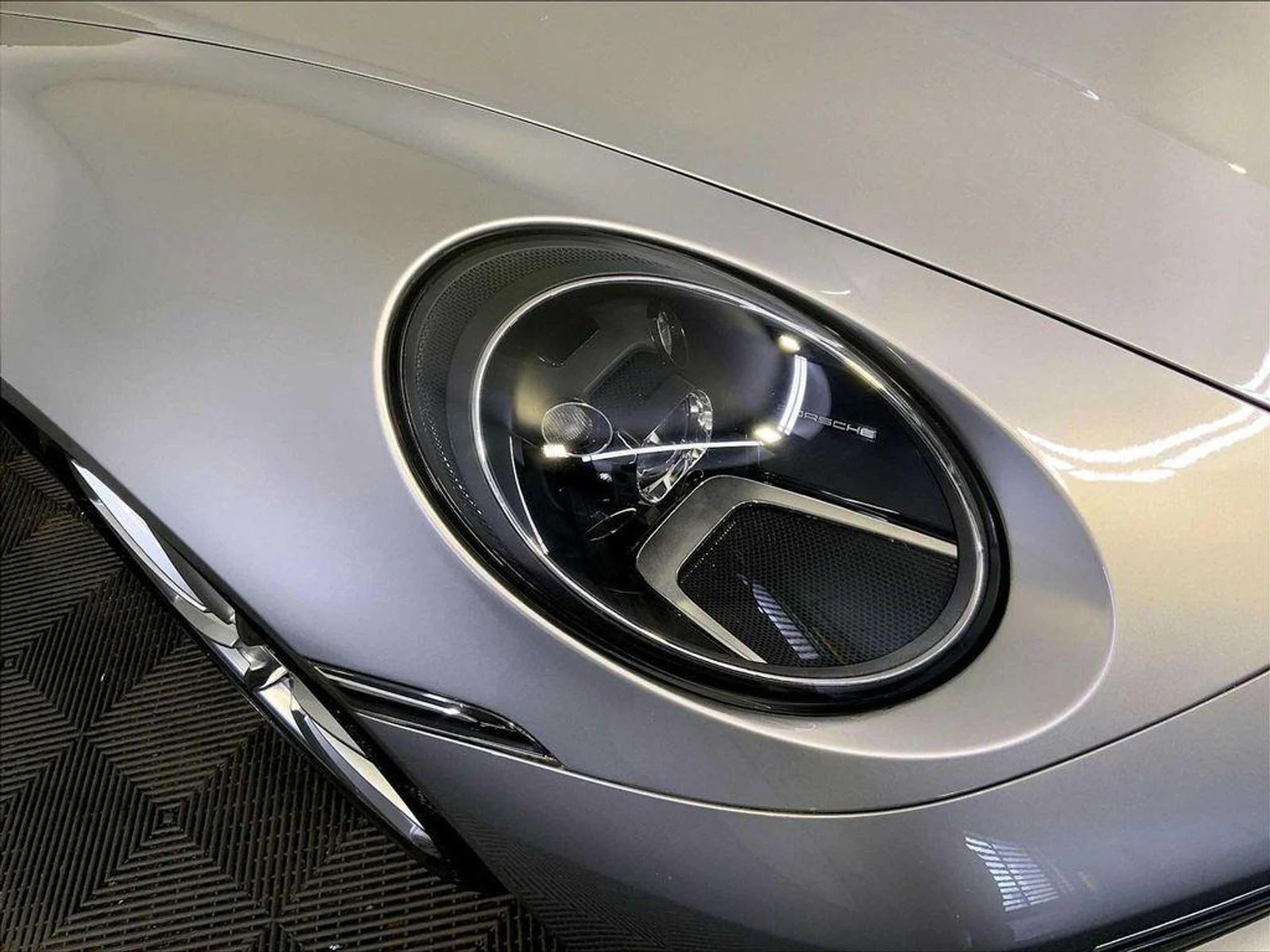 mph011_4120460712_Upz43_NTHZ_Ig_HK_Pd9_Tn_U3_Ue_Ga_Y_9958faec26