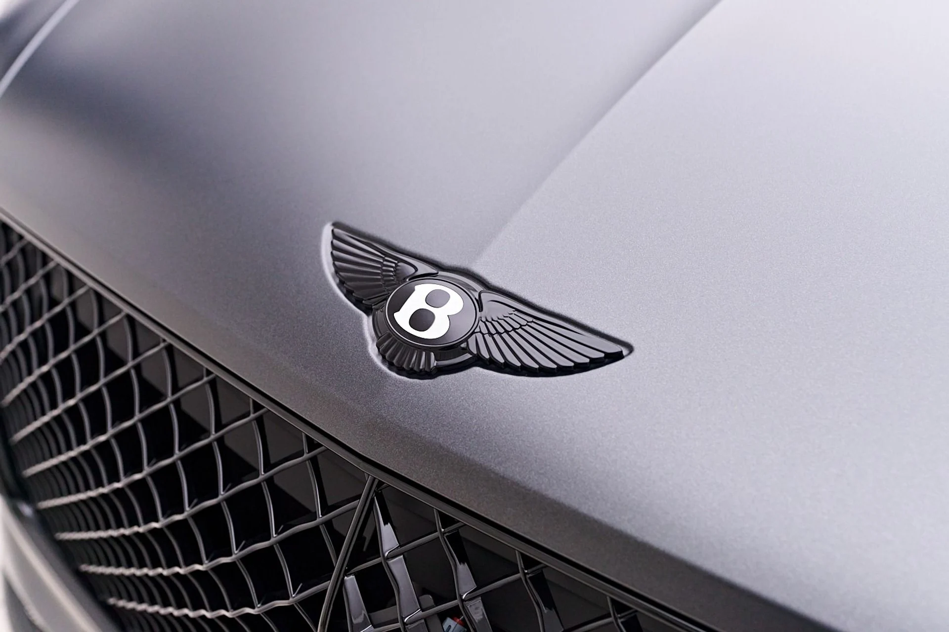 mph011_4122055482_Used_2025_Bentley_Bentayga_S_Black_Edition_1738363048_a837deba7c