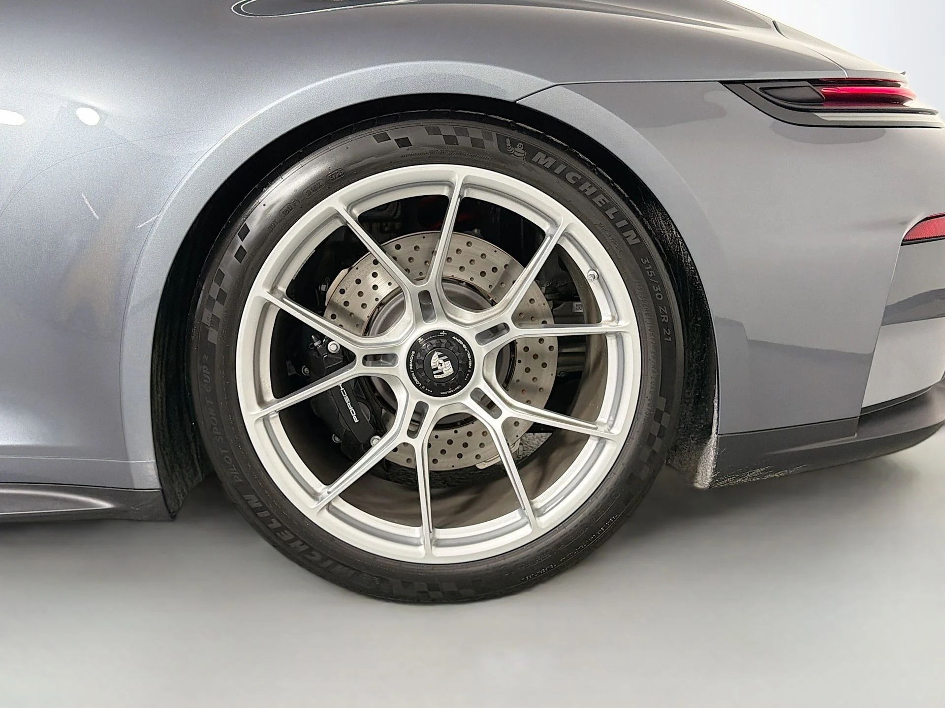 mph011_413340321_2344452b89e9ff124524bdd5c687b07c_5d09dfa288