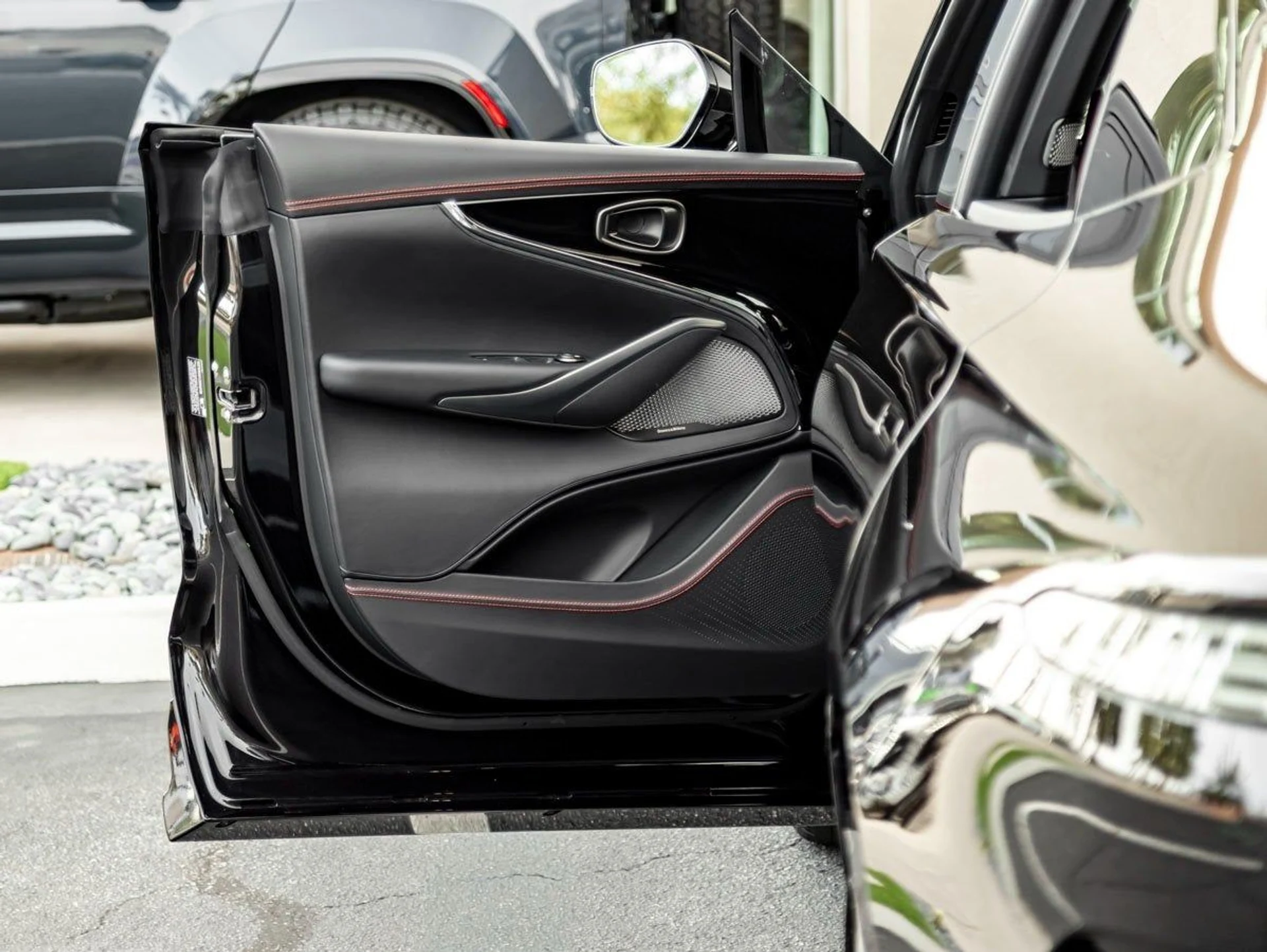 mph011_413588802_12_51ffcb8191