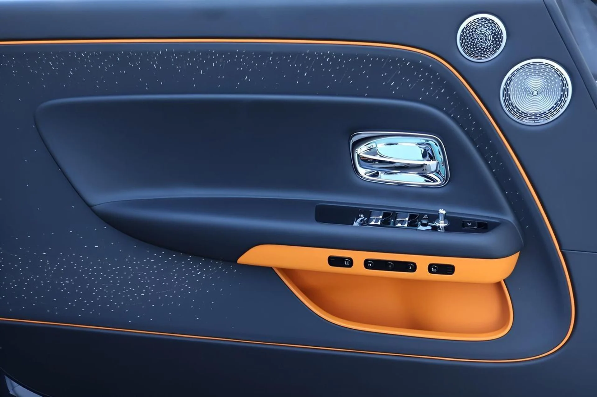 mph011_4142319110_12_e24ba49889