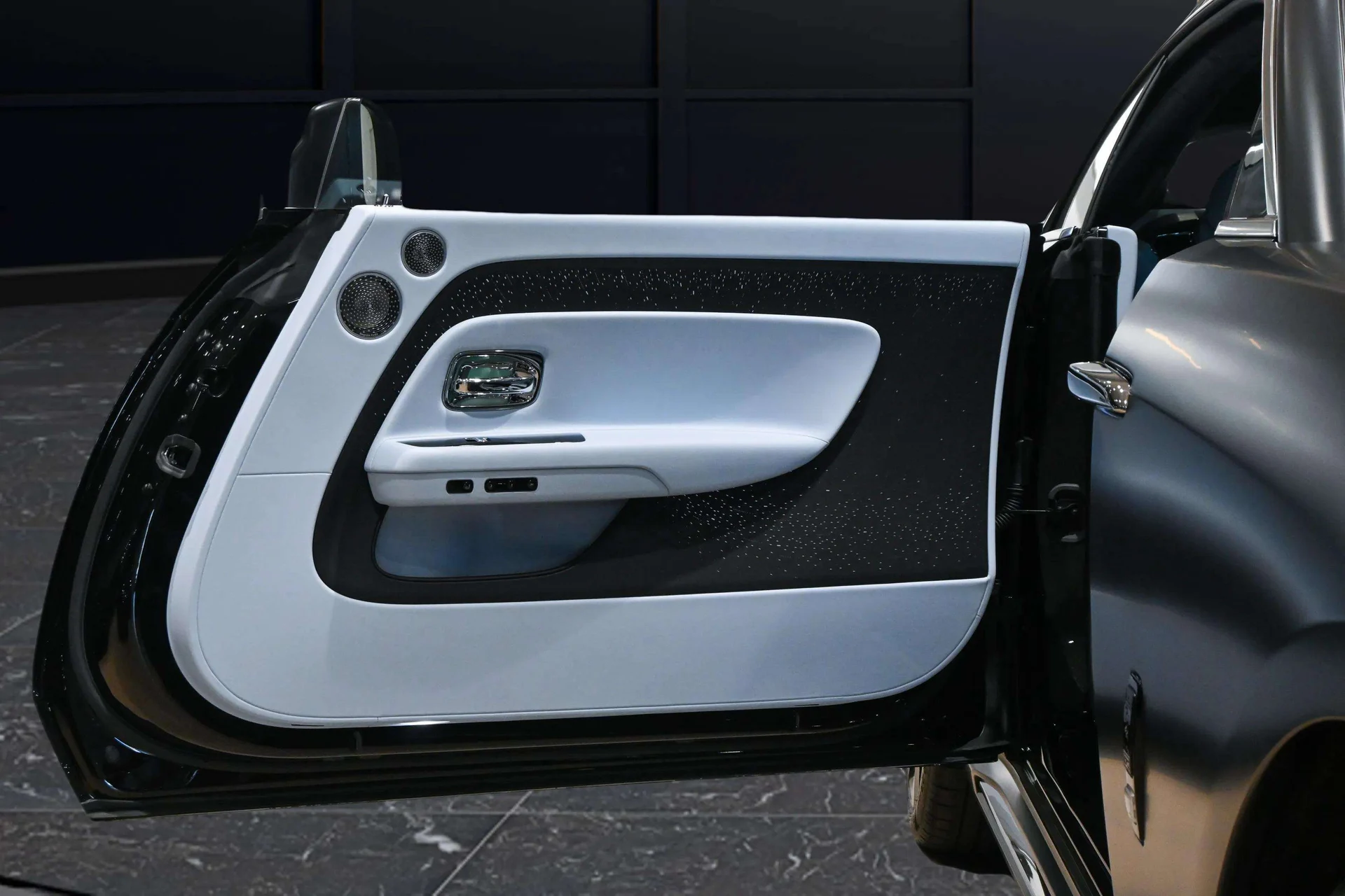 mph011_4142541950_43b2946d_80a4_4a2a_a0e7_a75af4cc49bd_c98d2432dc