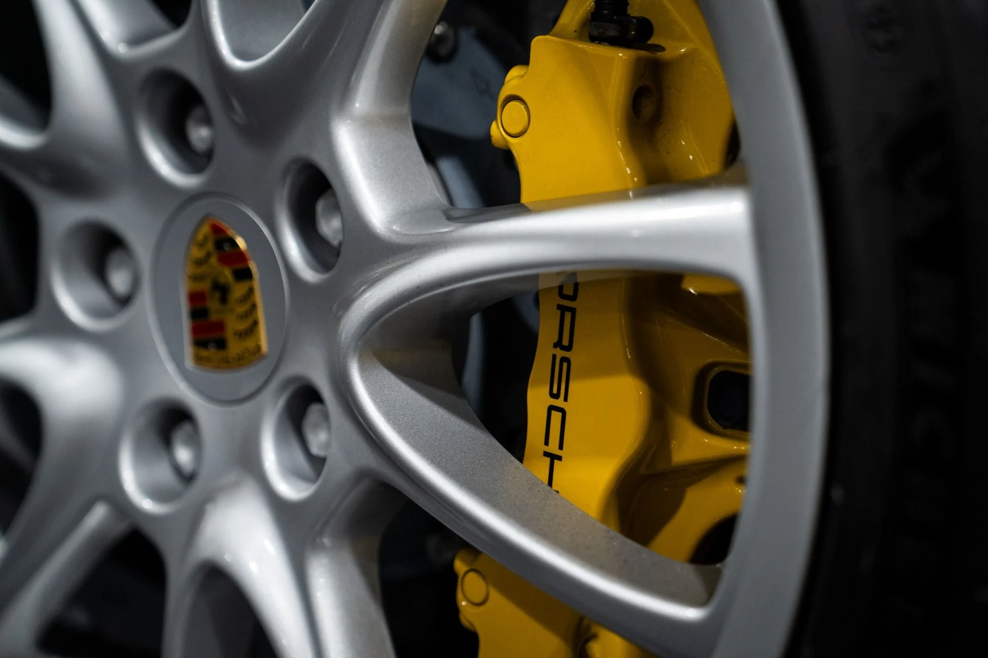 mph011_4148556918_Used_2008_Porsche_911_GT_2_1770188881_ed642c74f6