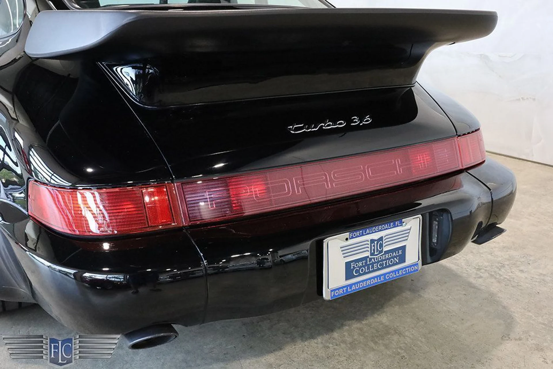 mph011_4151700878_used_1994_porsche_911_turbo_2drcoupeturbo_9689_22929286_12_1024_5f310fb8b7