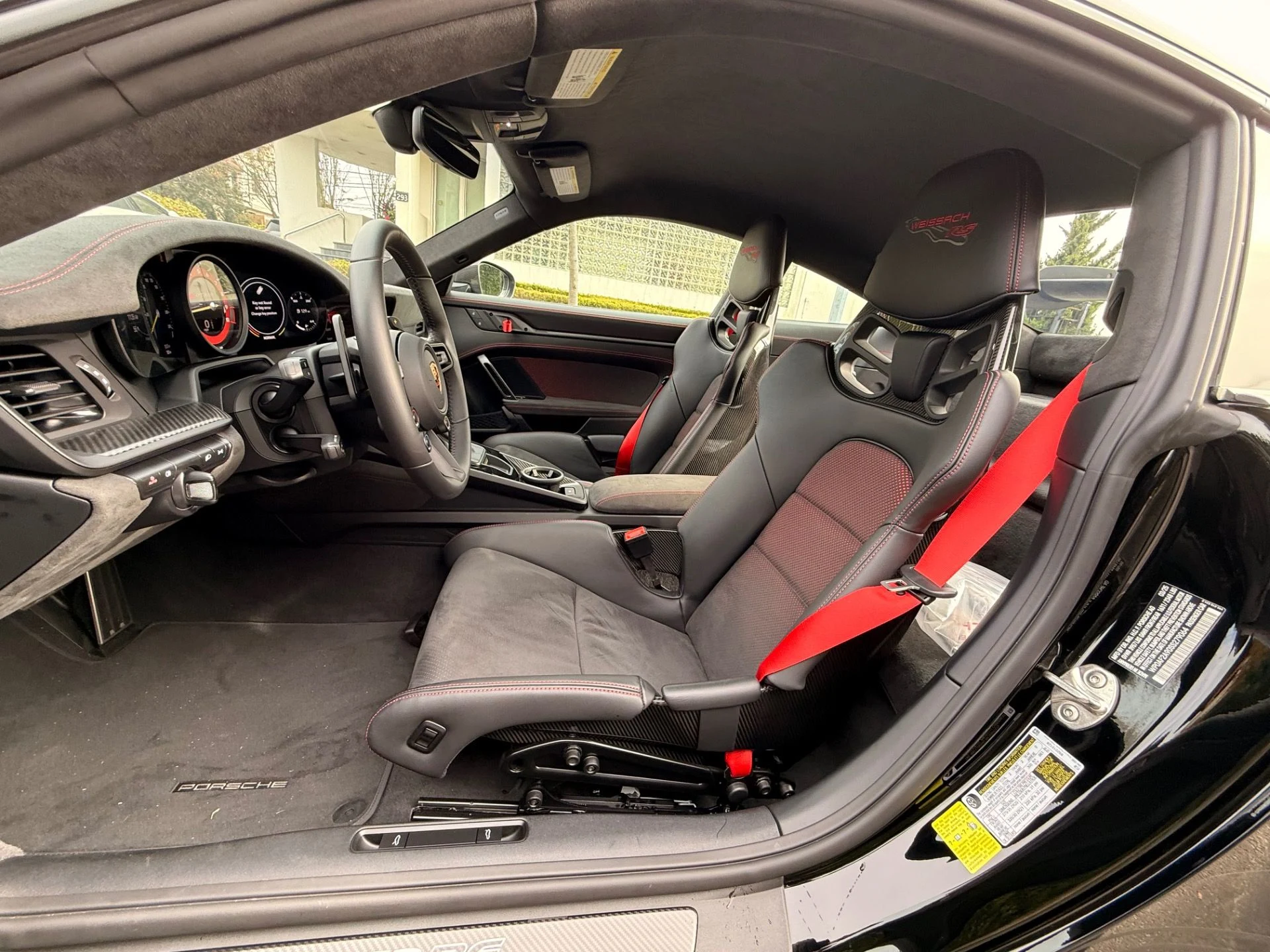 mph011_4161505498_13100_p12_l_e99fad26e2