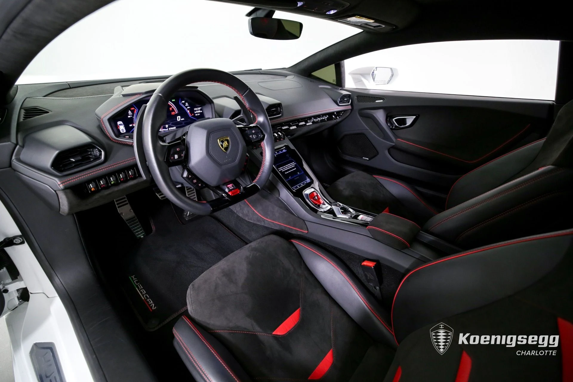 mph011_4163479413_Used_2022_LAMBORGHINI_HURACAN_EVO_1720041211_a241a44390