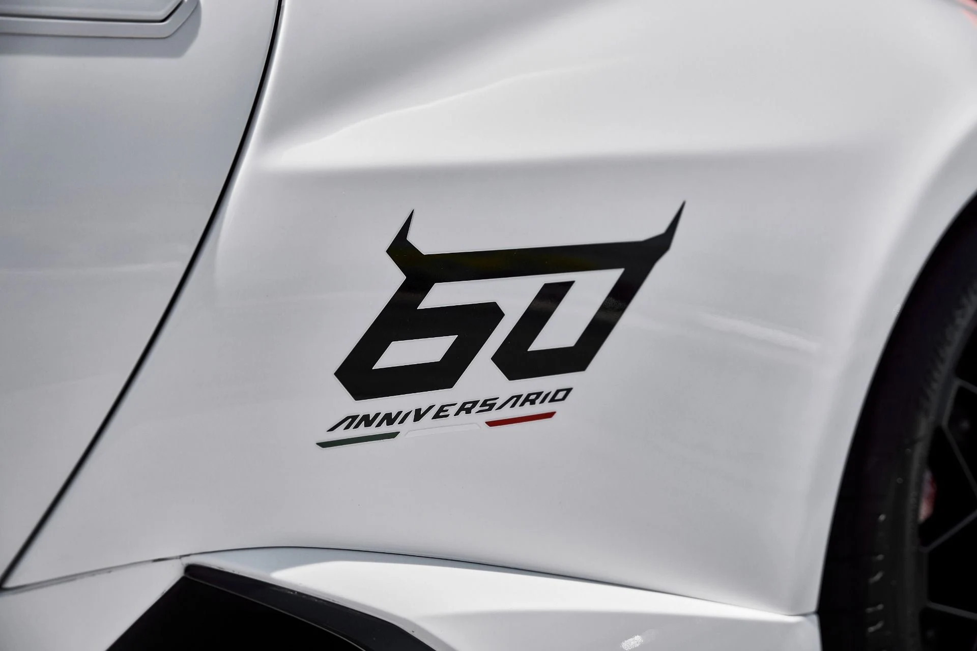 mph011_4163638585_Used_2024_Lamborghini_Huracan_STO_Base_1775782792_24f82d94b0