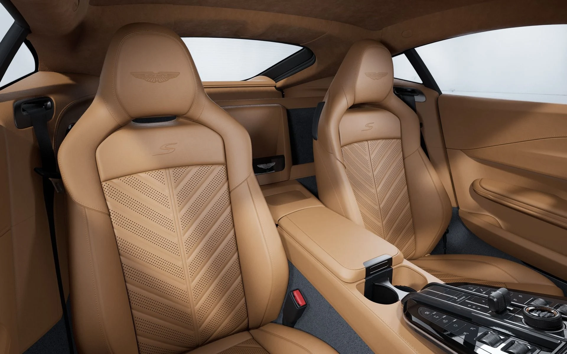 mph011_4166182886_New_2026_Aston_Martin_Vantage_S_Coupe_1764956970_95e29766f4