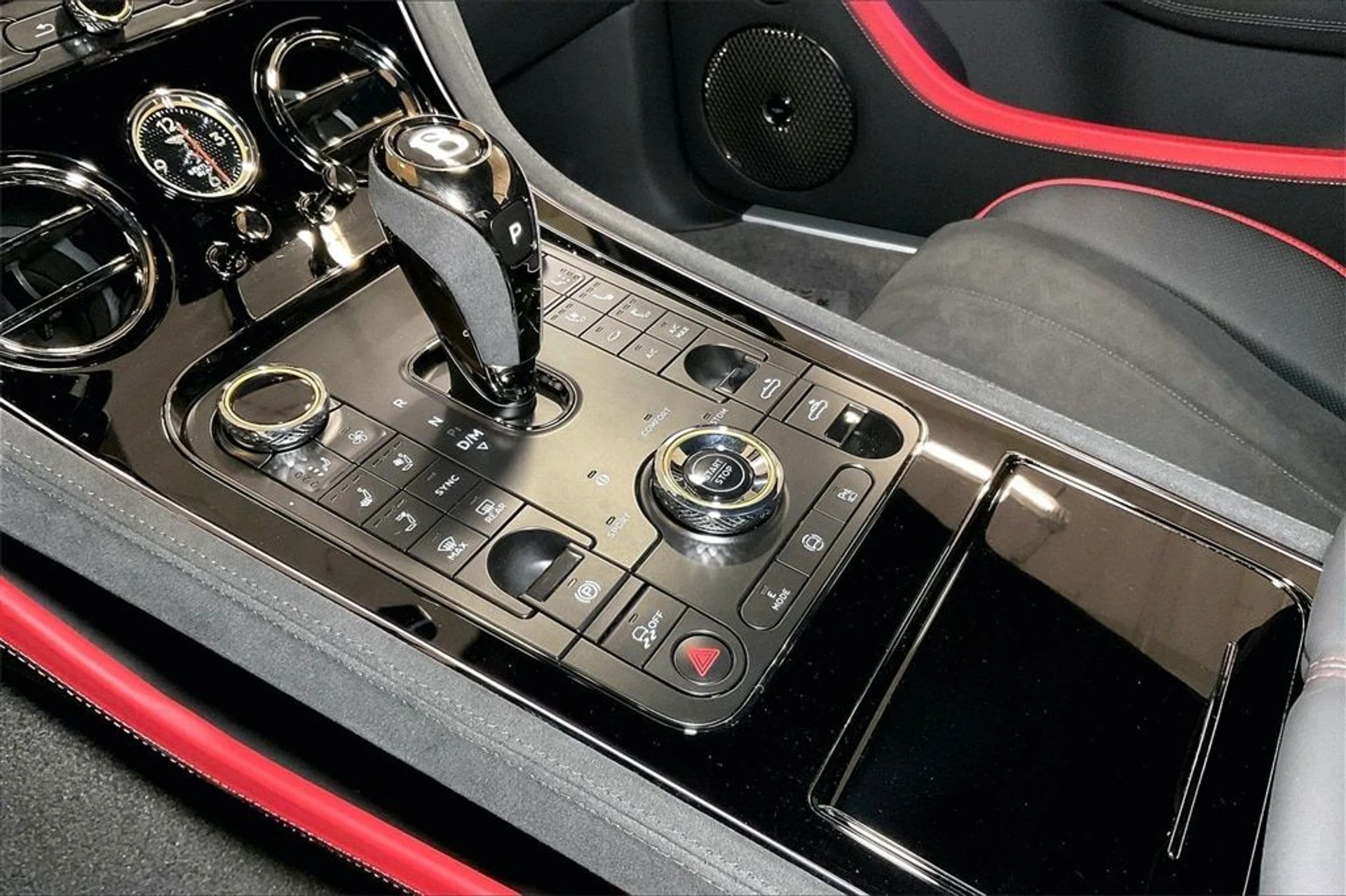 mph011_416623961_42b8016ccb624c8d90e72b7307725f56x_d89fcda519