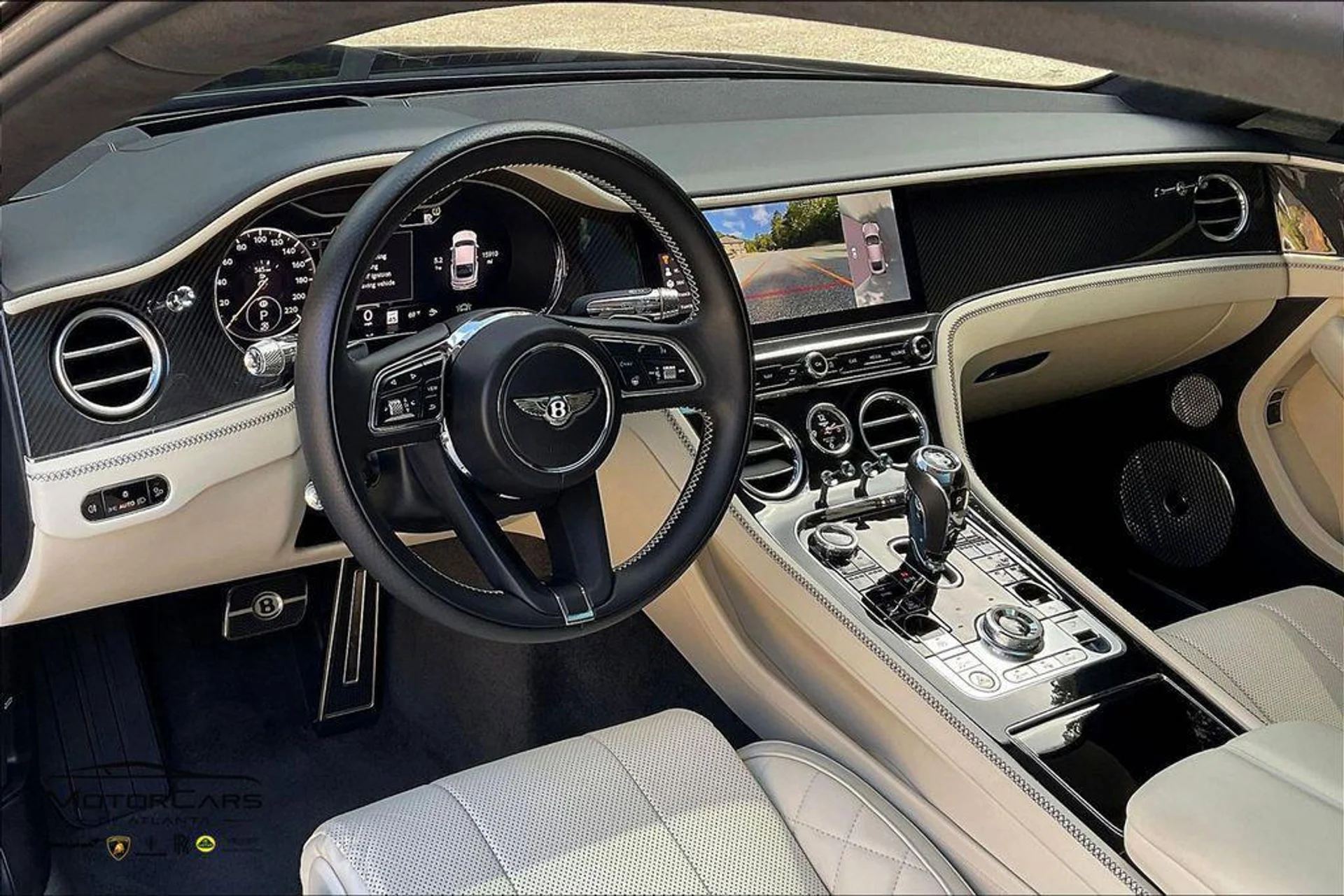 mph011_4170413755_Xn_N_Kb_Sv_H44_P_Lt7_X3k43_Y_Qt_H_Snts_9c2d4a4d1b