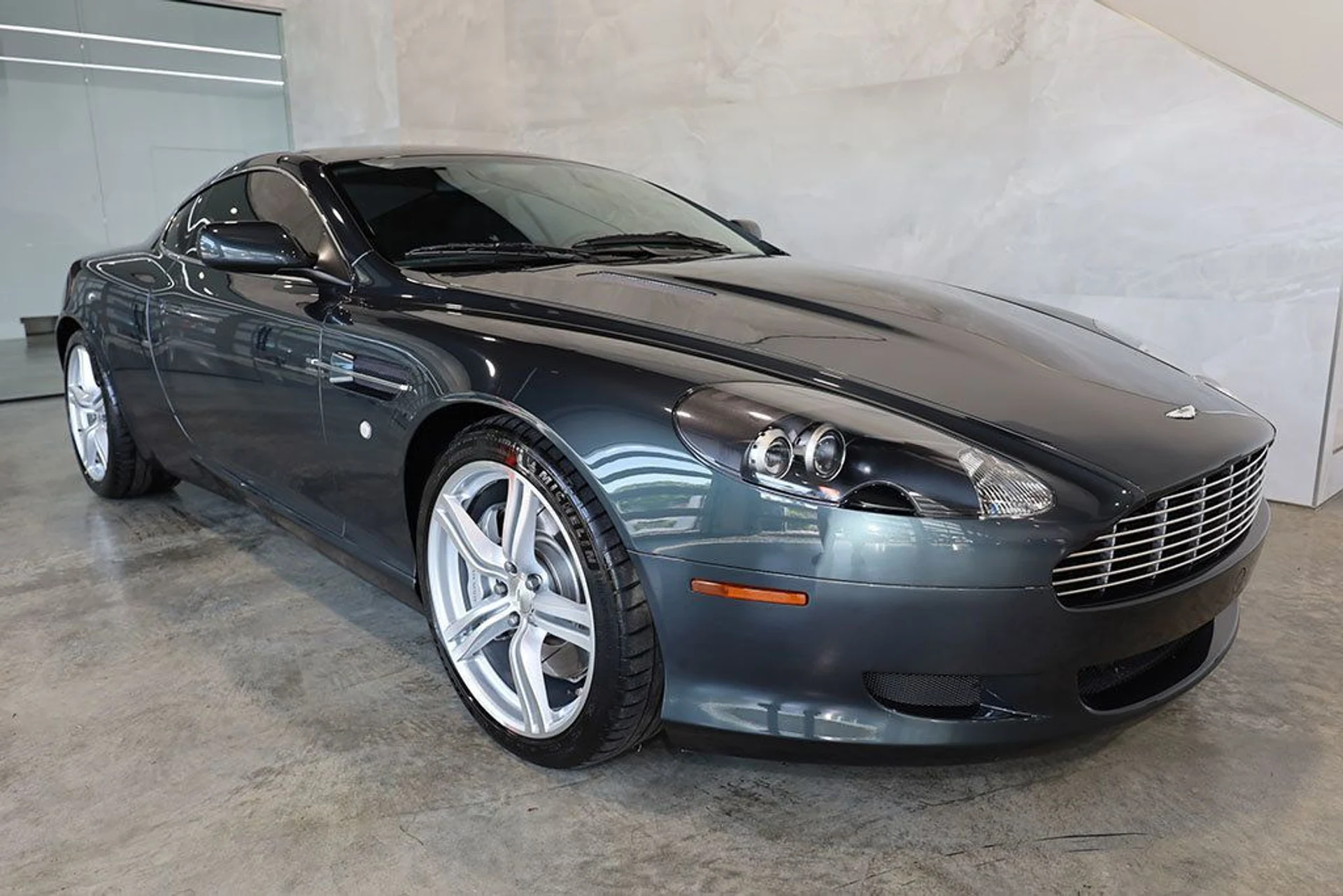 mph011_4174094891_used_2007_aston_martin_db9_2drcoupemanual_9689_21830752_12_1024_aa85d1d6a8