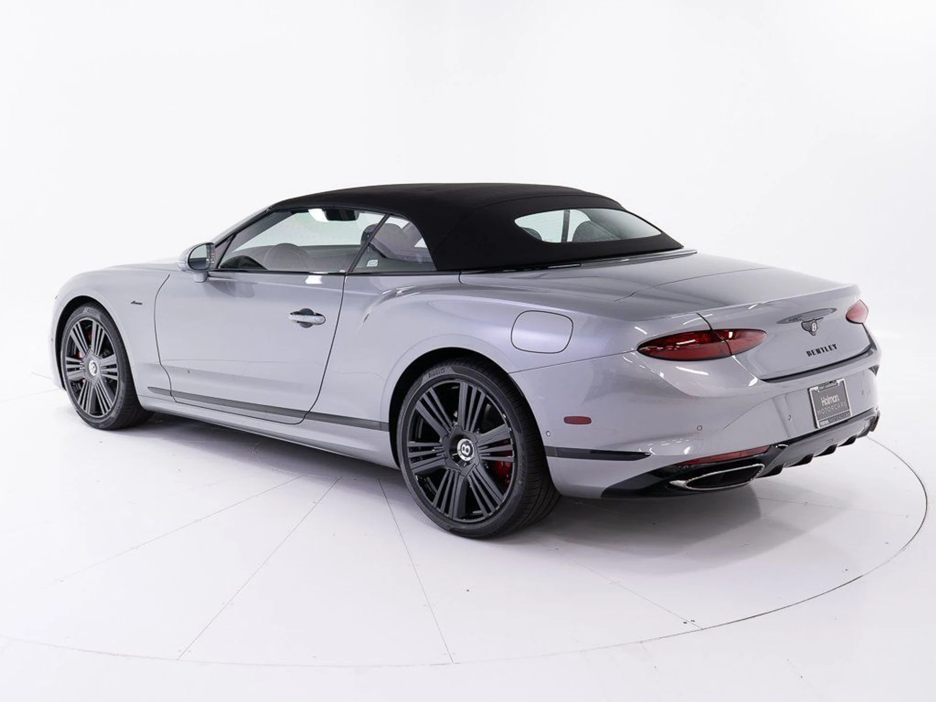 mph011_41744093_5b5ce6edf3a8215b195f2588be1f3f9b_6306fd741a