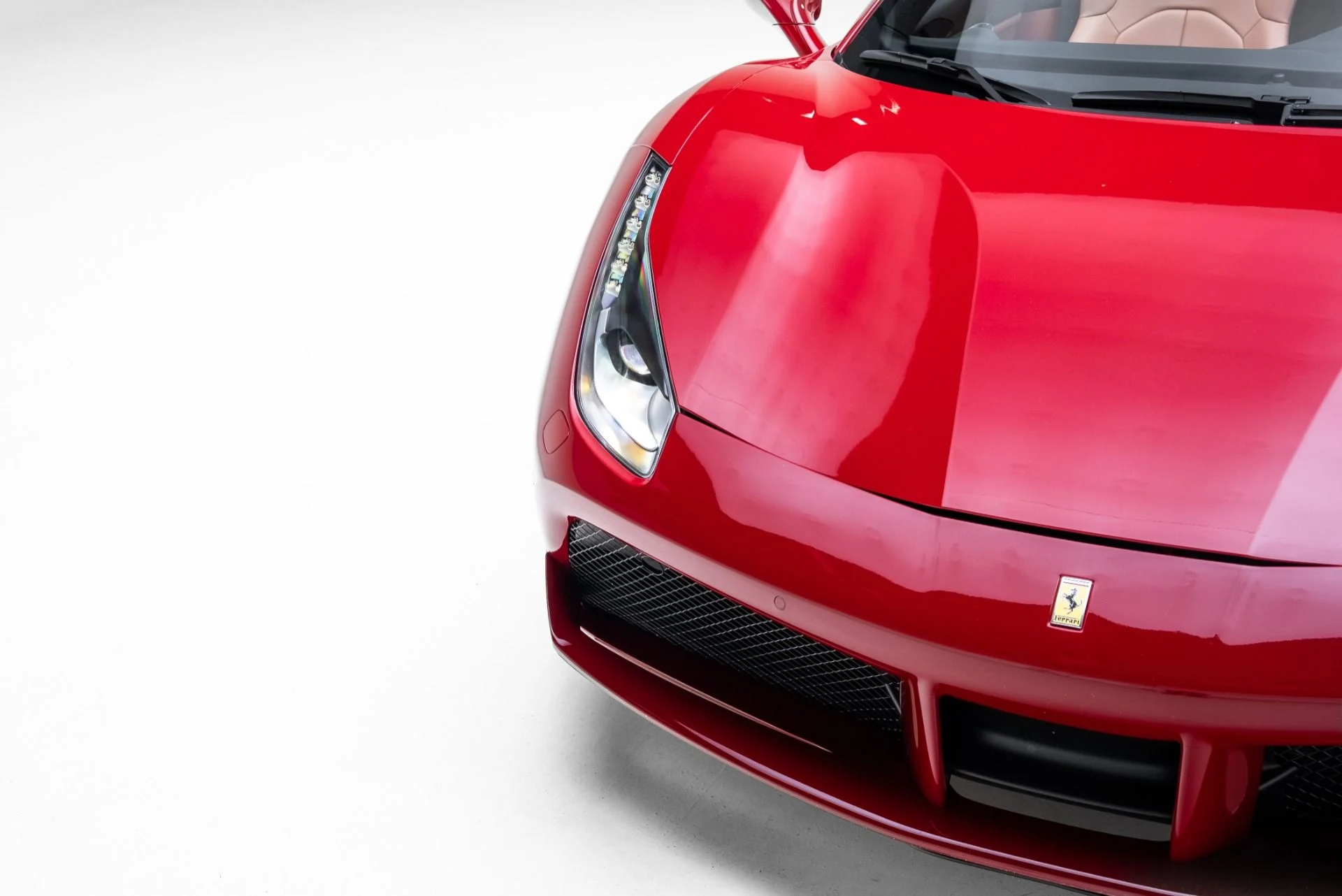 mph011_4174928911_Used_2019_Ferrari_488_Spider_1773085890_23b78b2cb2