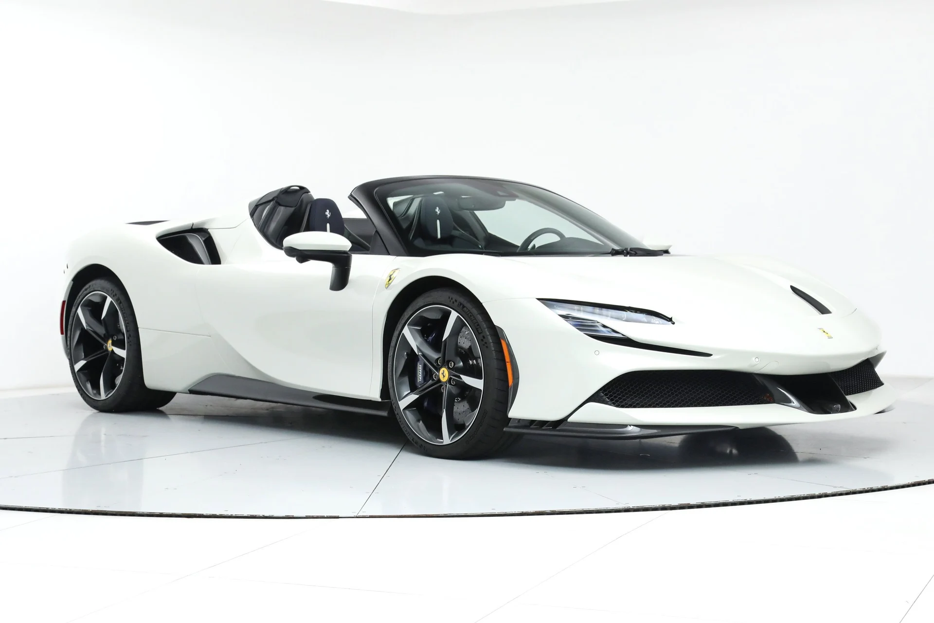 mph011_418774090_ff4d6441078135a06a0d4b16d0303507_853fe579ca