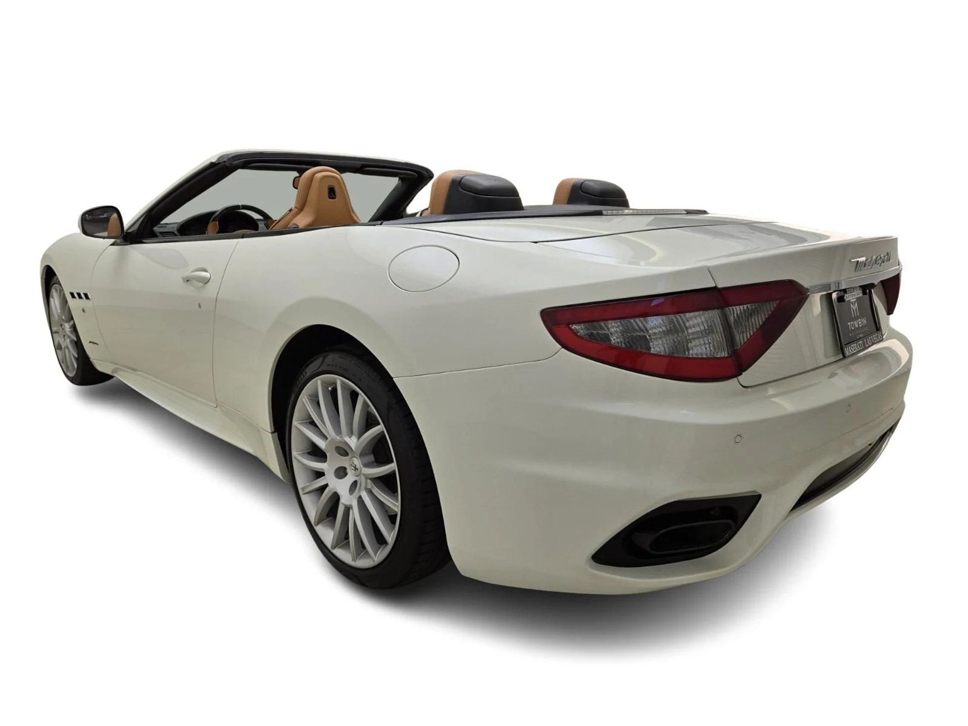 mph011_4204183667_Used_2018_Maserati_Gran_Turismo_Sport_1759820243_15f1dfb7ba