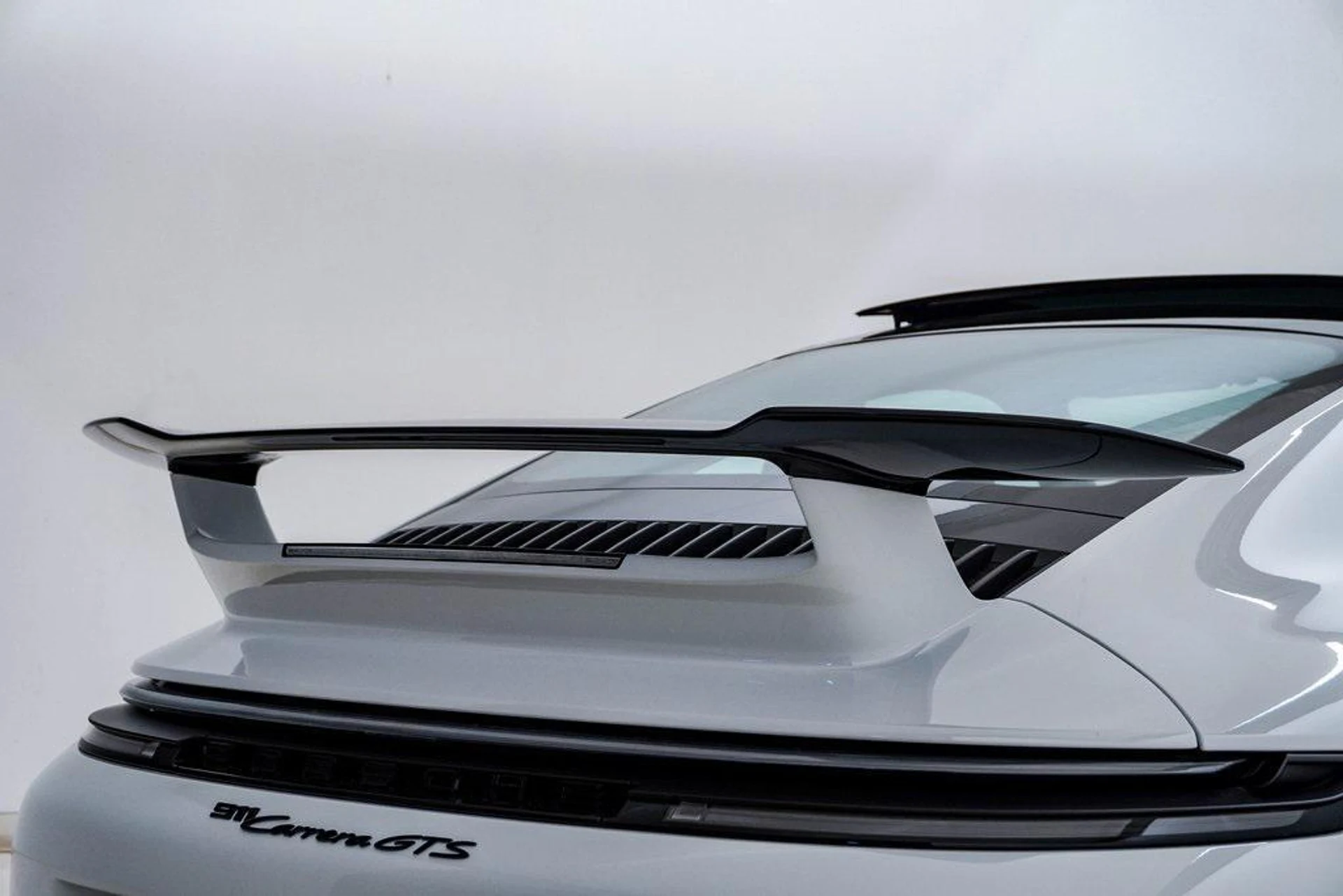 mph011_4211098976_qt_M_Zxi0_G3_VG_Cfi_Le_Ps21q_LMY_Oc_E_640a3fc121