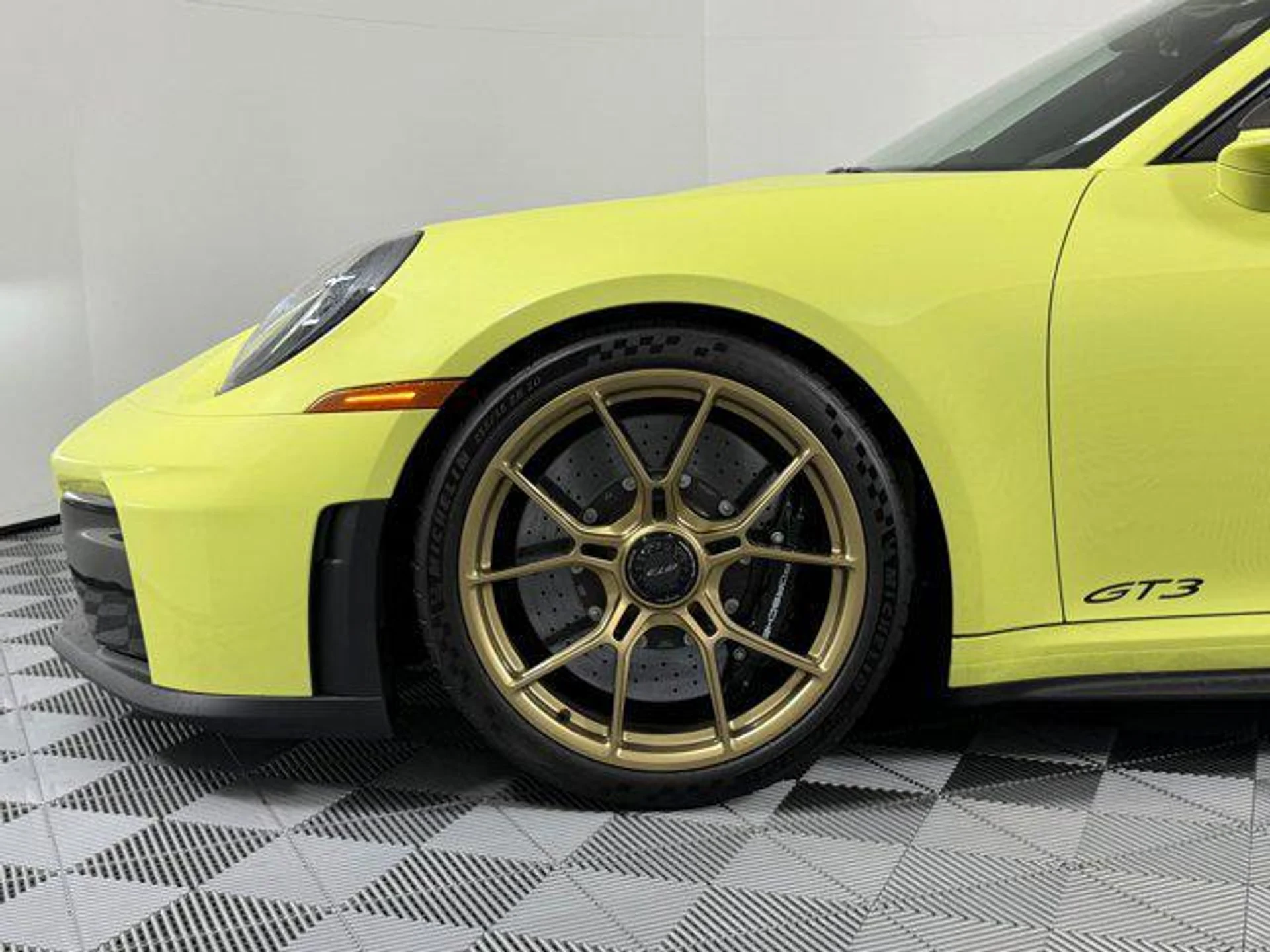 mph011_4211412247_Ewbo_NM_Dn_Z_Wi_Q6p_Vd70207o_Mp_AM_42441fd112