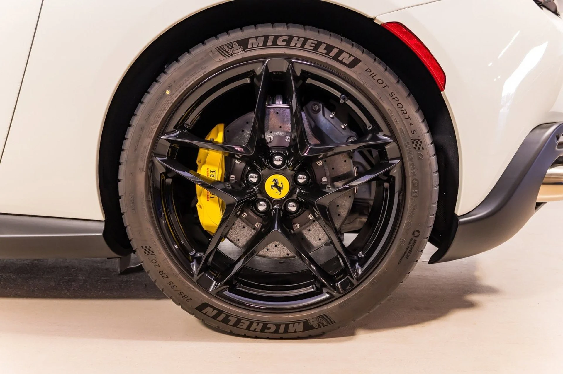 mph011_4213843820_08092989442f474aae0e916918813752_95c58257d3