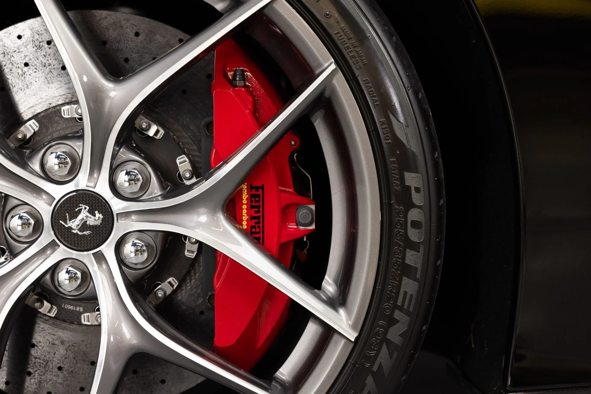 mph011_4214578034_Used_2014_Ferrari_F12berlinetta_1784559579_046b5df23e