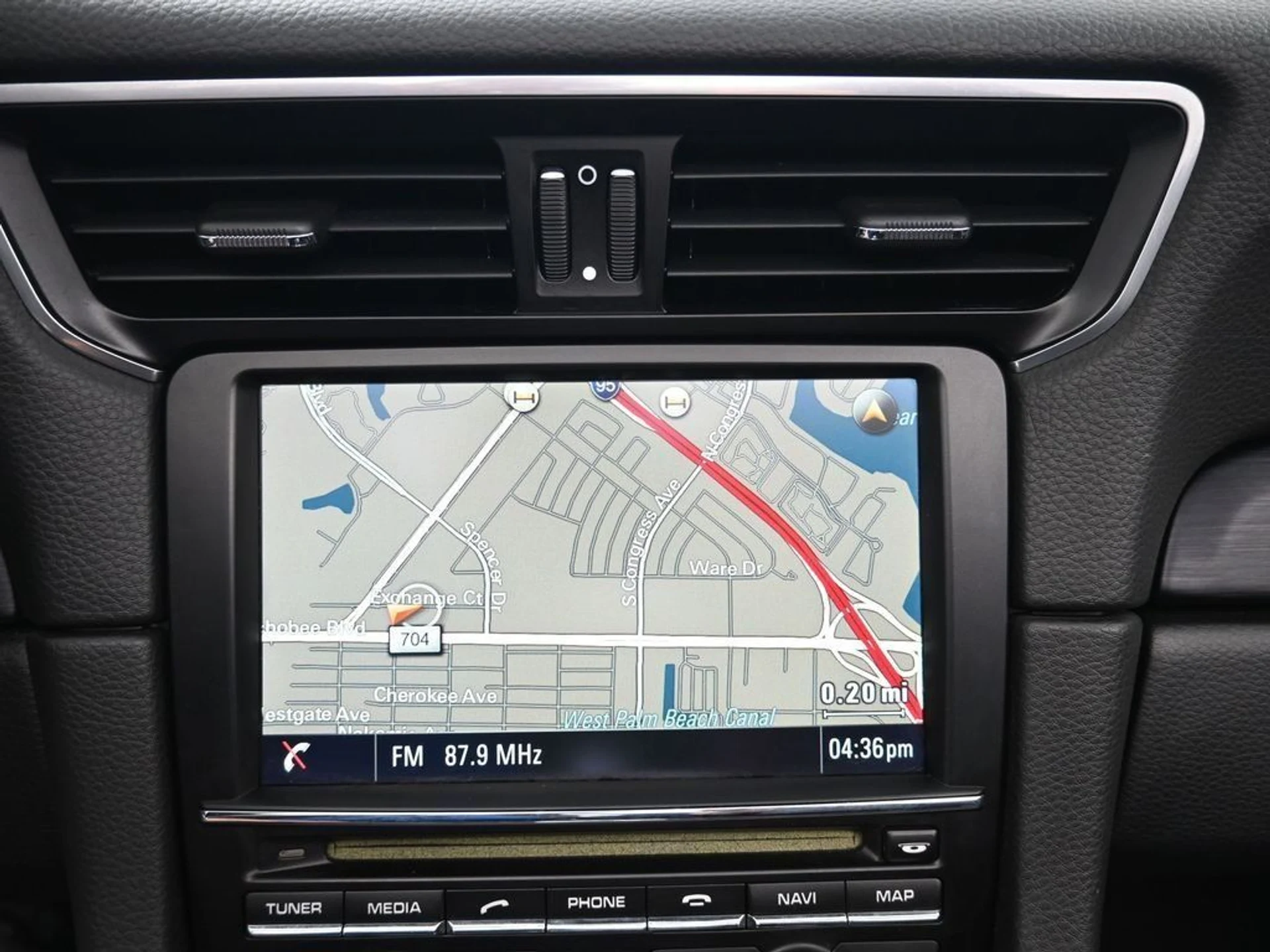 mph011_4216290986_6a9b547c074b2c8bcc1deb5f5faaa387_d1395699e0