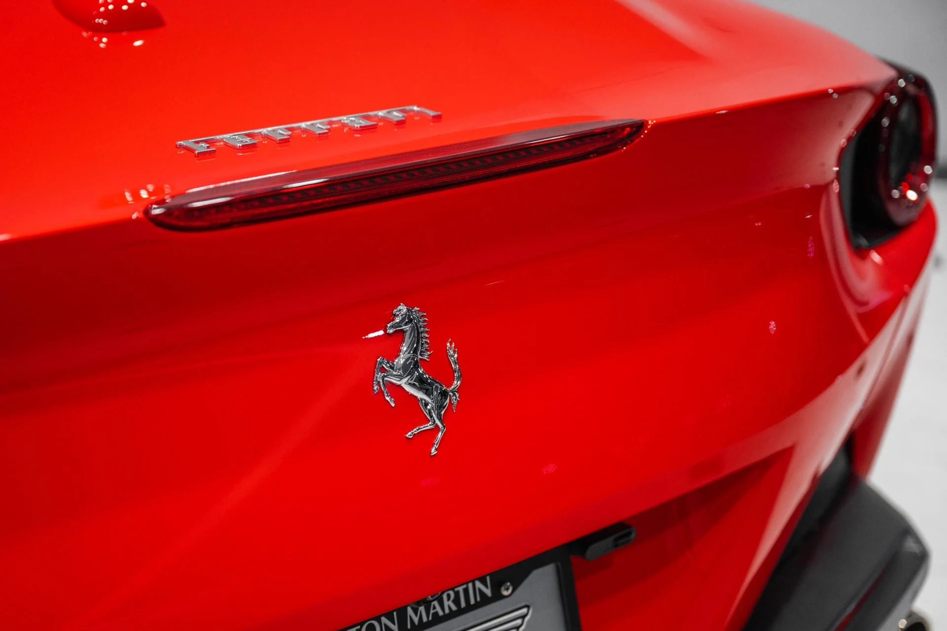 mph011_4222973412_Used_2019_Ferrari_Portofino_1780718714_c10c47079d