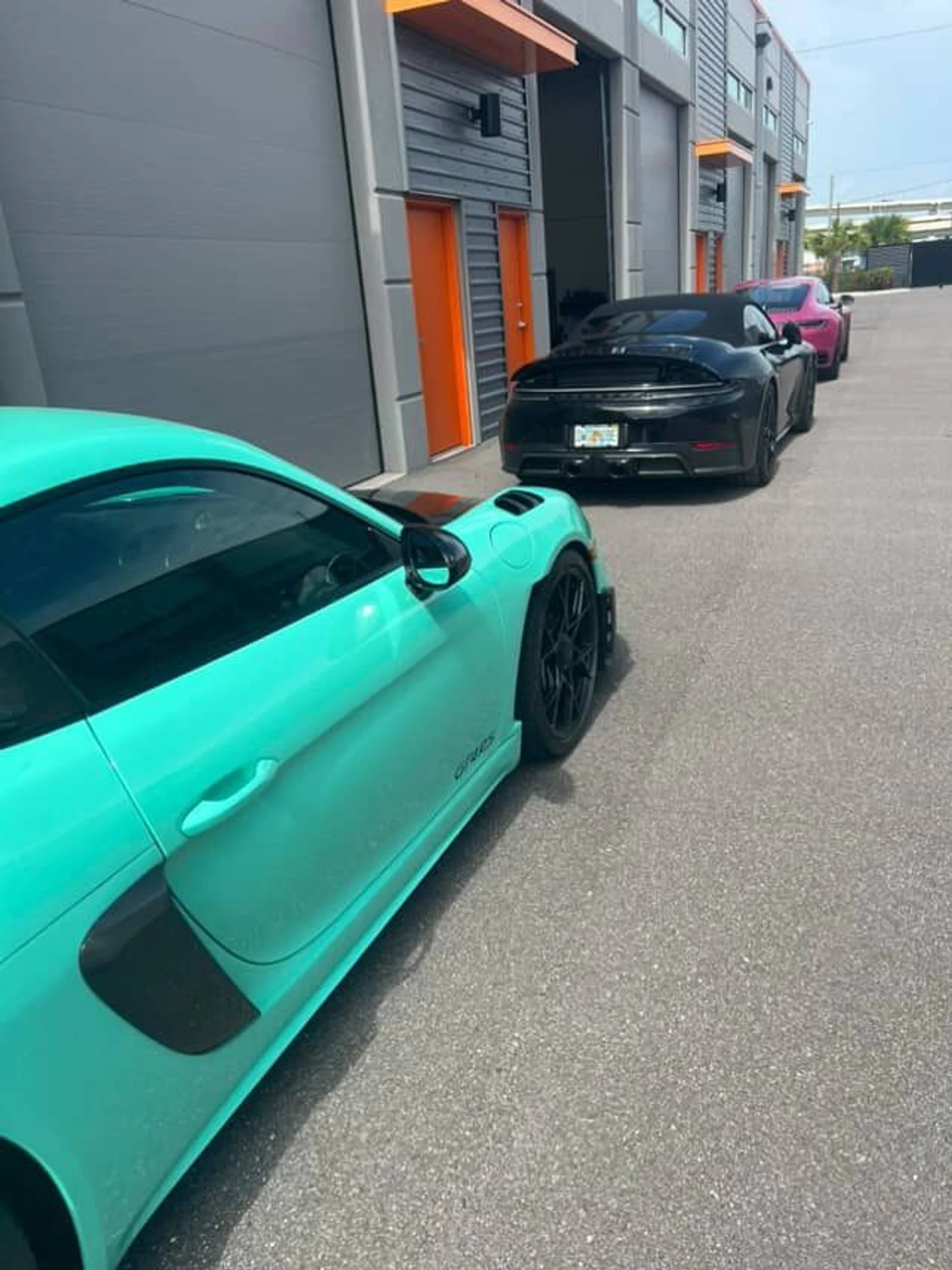 mph011_422349609_Used_2024_Porsche_718_Cayman_GT_4_RS_1753399109_353df579aa