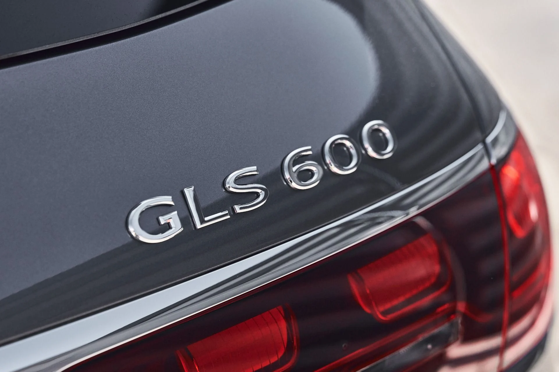 mph011_4231918956_Used_2025_Mercedes_Benz_GLS_Maybach_GLS_600_1771467889_d753606b3e