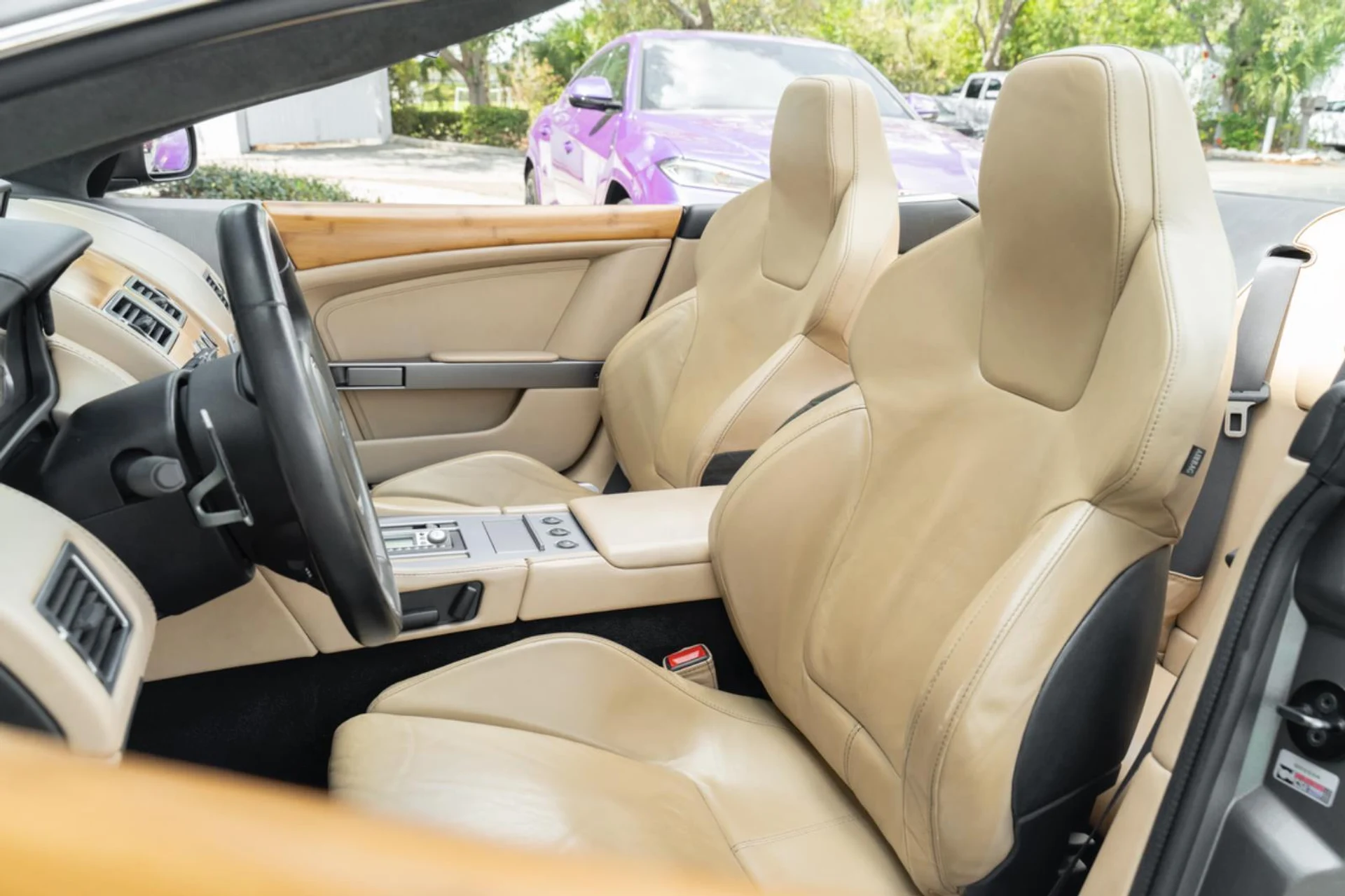 mph011_4238441630_Used_2006_Aston_Martin_DB_9_2dr_Volante_Auto_1772878105_a9d01ff872