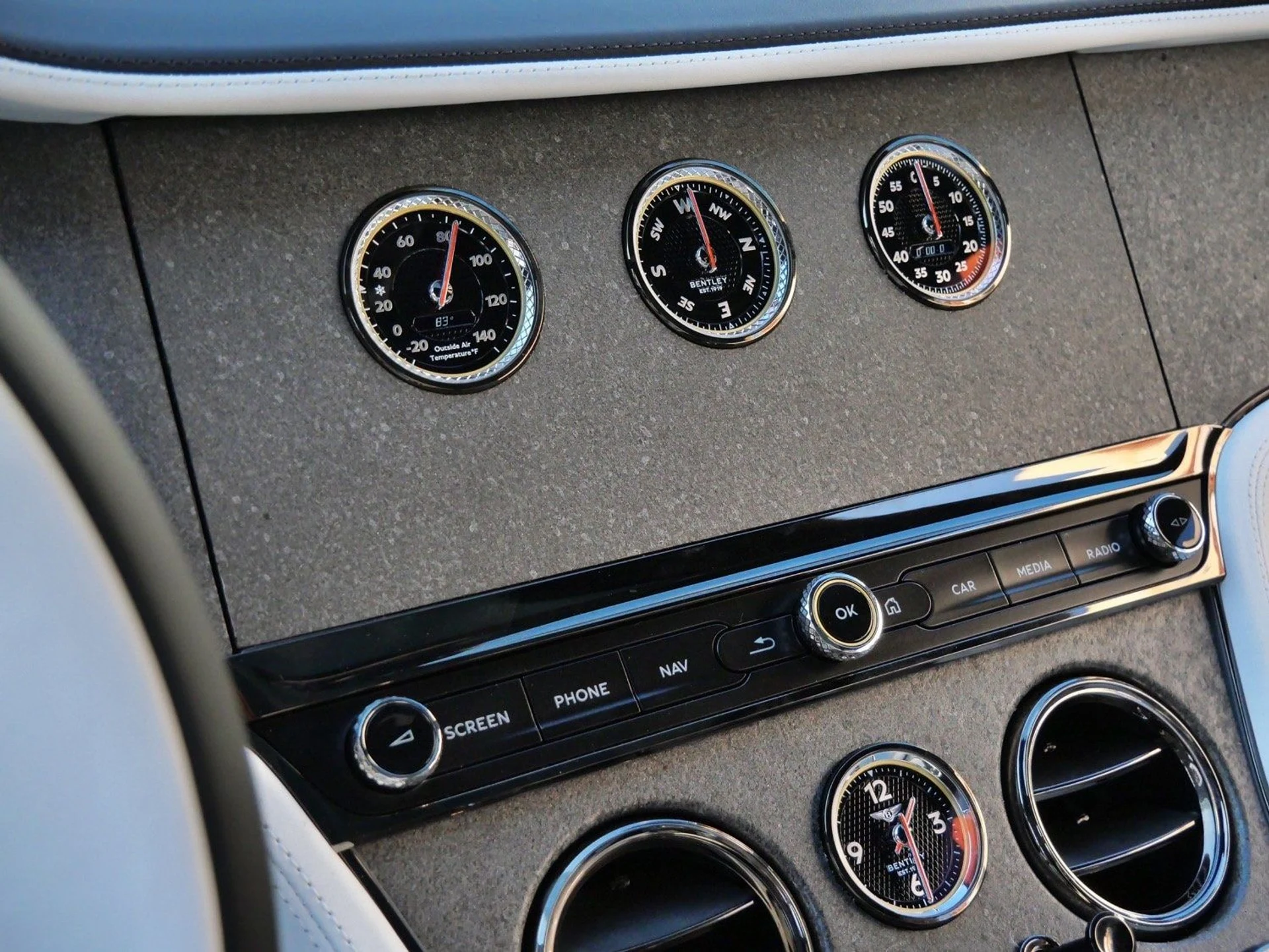 mph011_4242260055_33724cbd3a7873df80a22be35b6d13cdx_9b1535a3d8