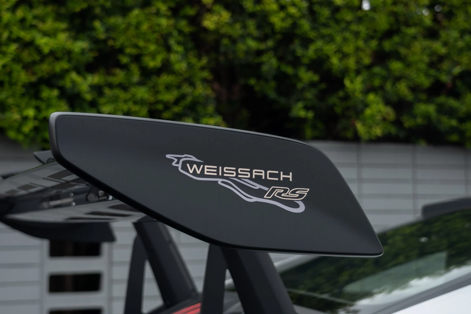 mph011_4257491175_Used_2025_Porsche_911_GT_3_RS_1758931250_d2bebf2c4b