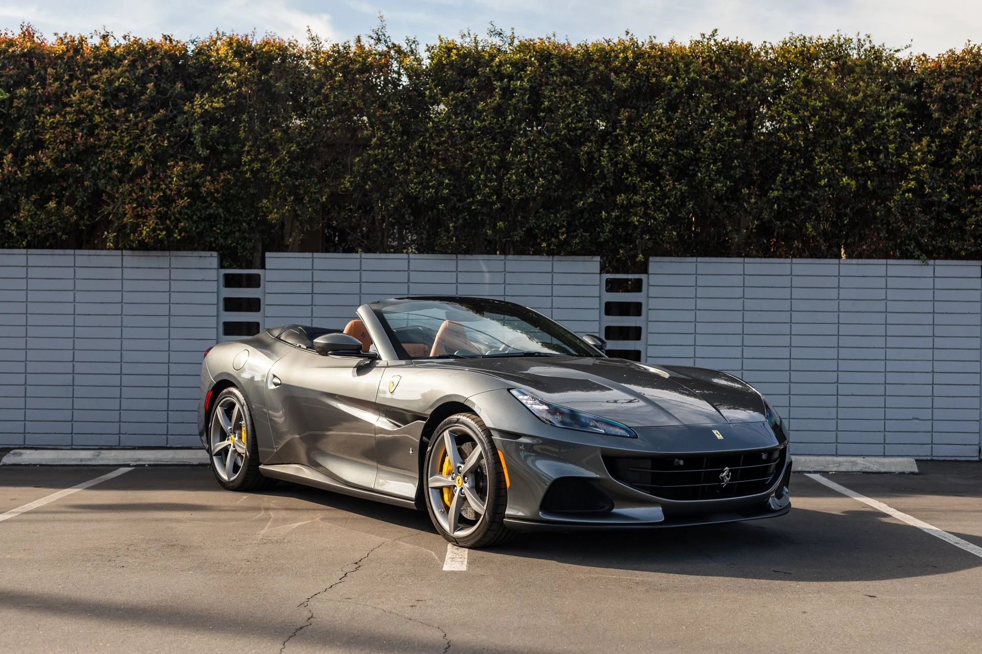 mph011_4264714550_Used_2023_Ferrari_Portofino_M_1735061501_8a926d3904